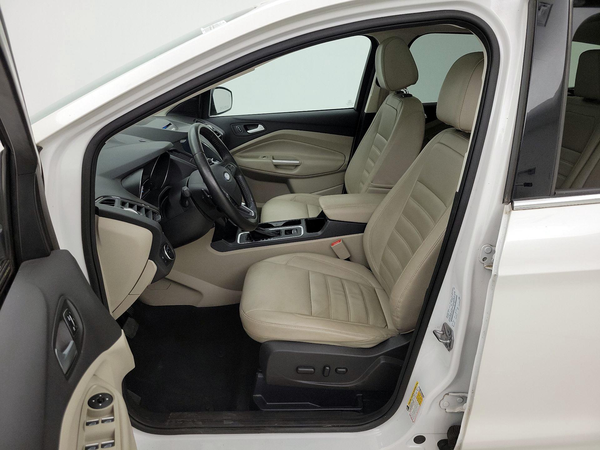 Thumbnail: 2017 Ford Escape - 11