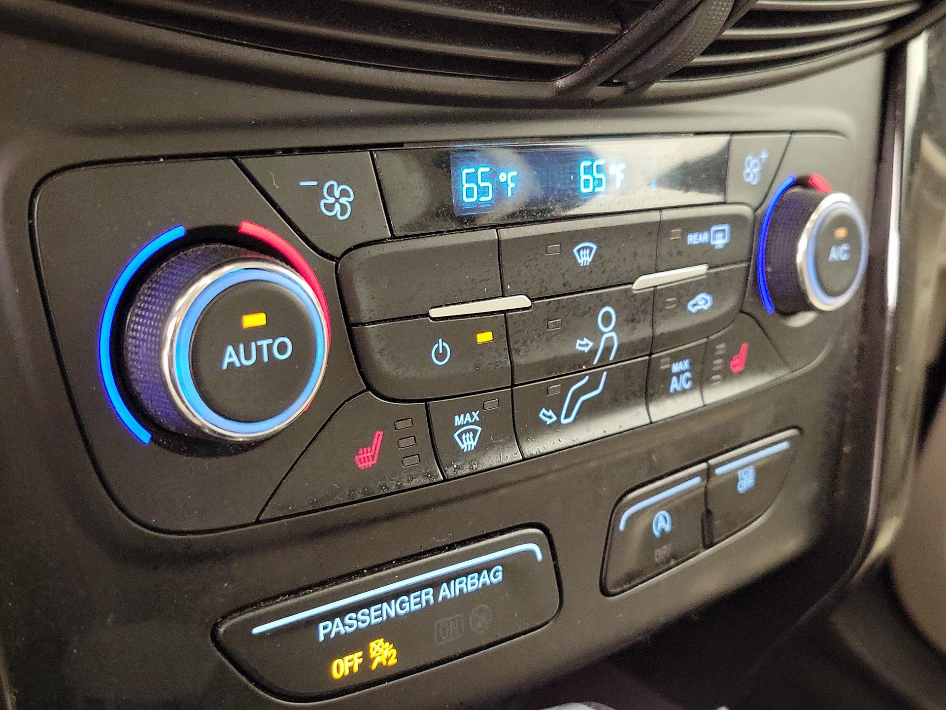 Thumbnail: 2017 Ford Escape - 17