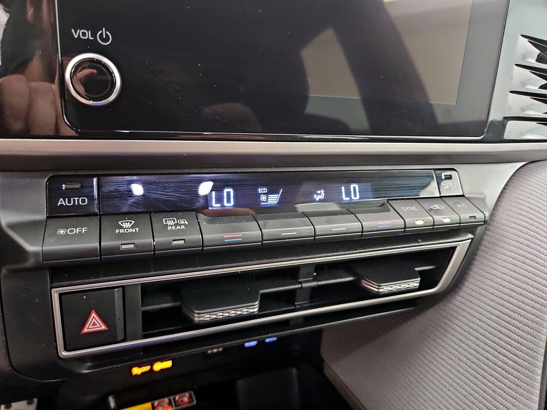 Thumbnail: 2025 Toyota Camry - 16