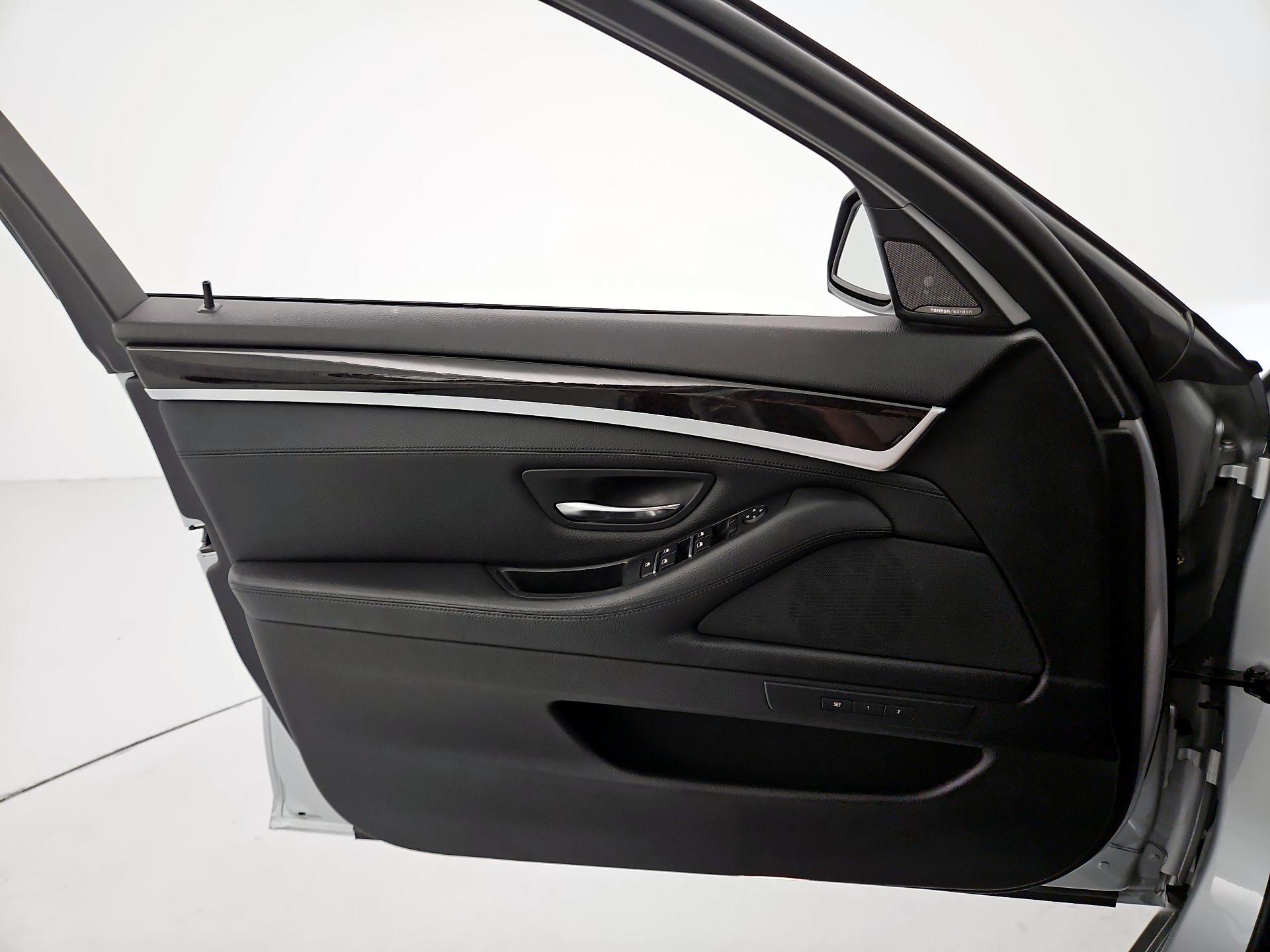 Thumbnail: 2016 BMW 5 Series - 12