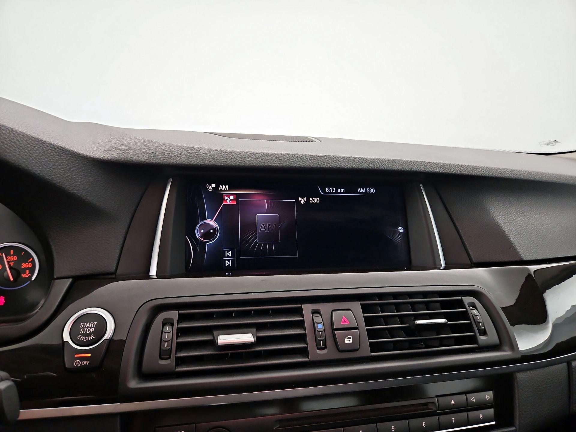 Thumbnail: 2016 BMW 5 Series - 16