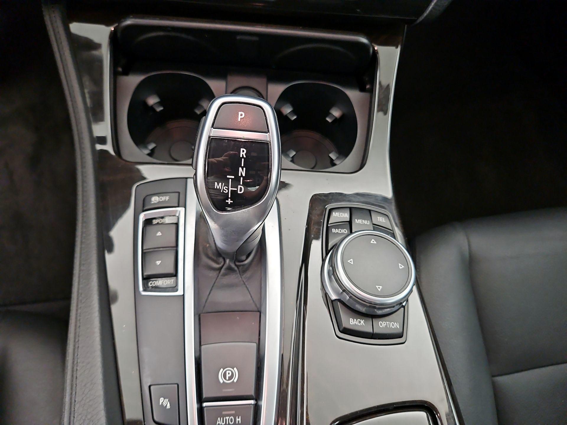 Thumbnail: 2016 BMW 5 Series - 18