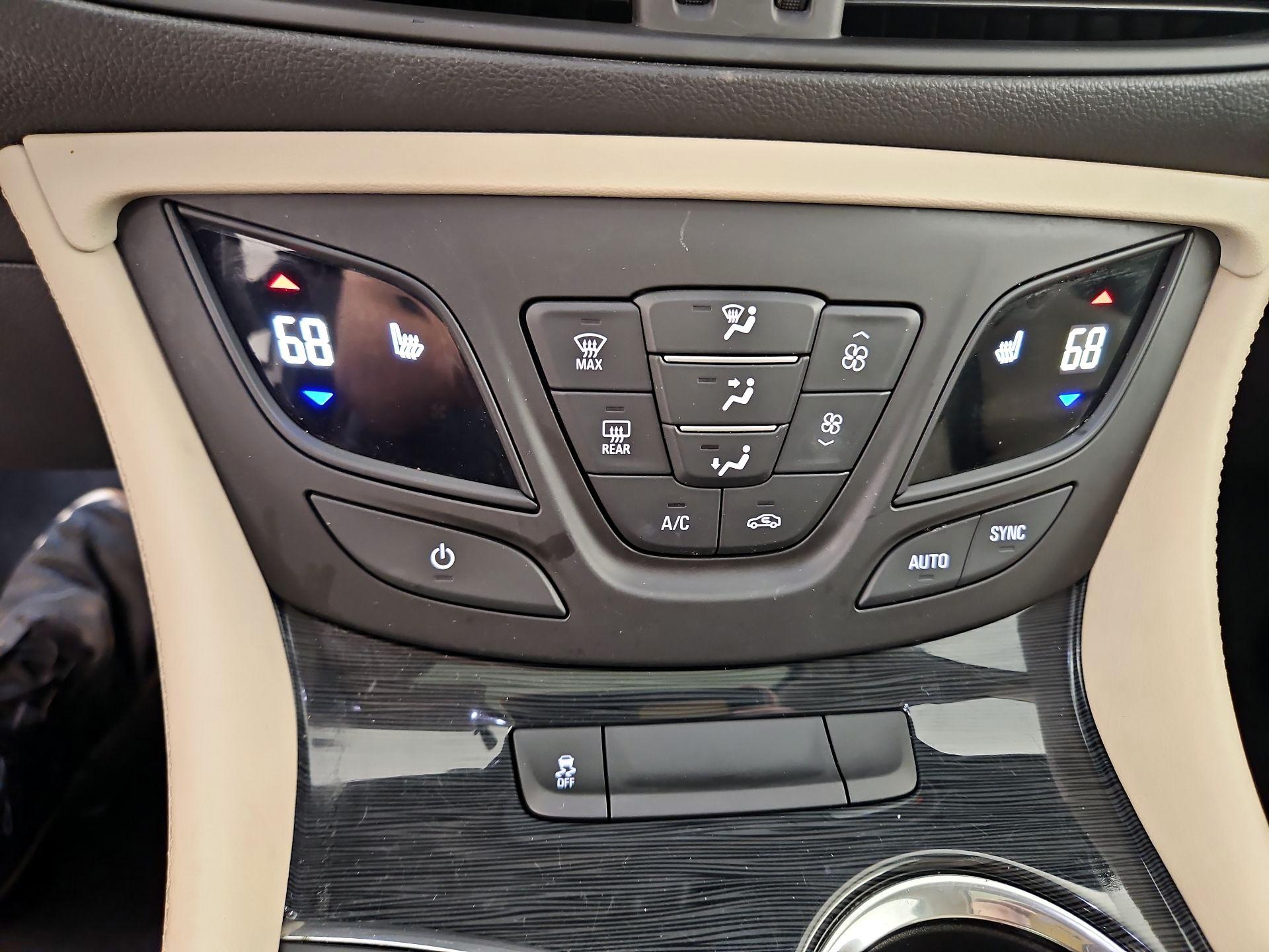 Thumbnail: 2017 Buick Envision - 16