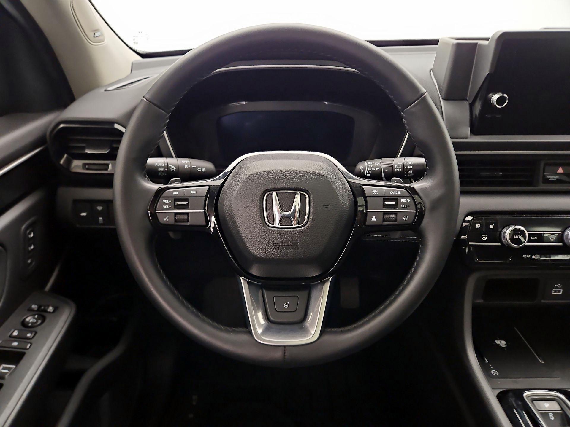 Thumbnail: 2025 Honda Pilot - 10