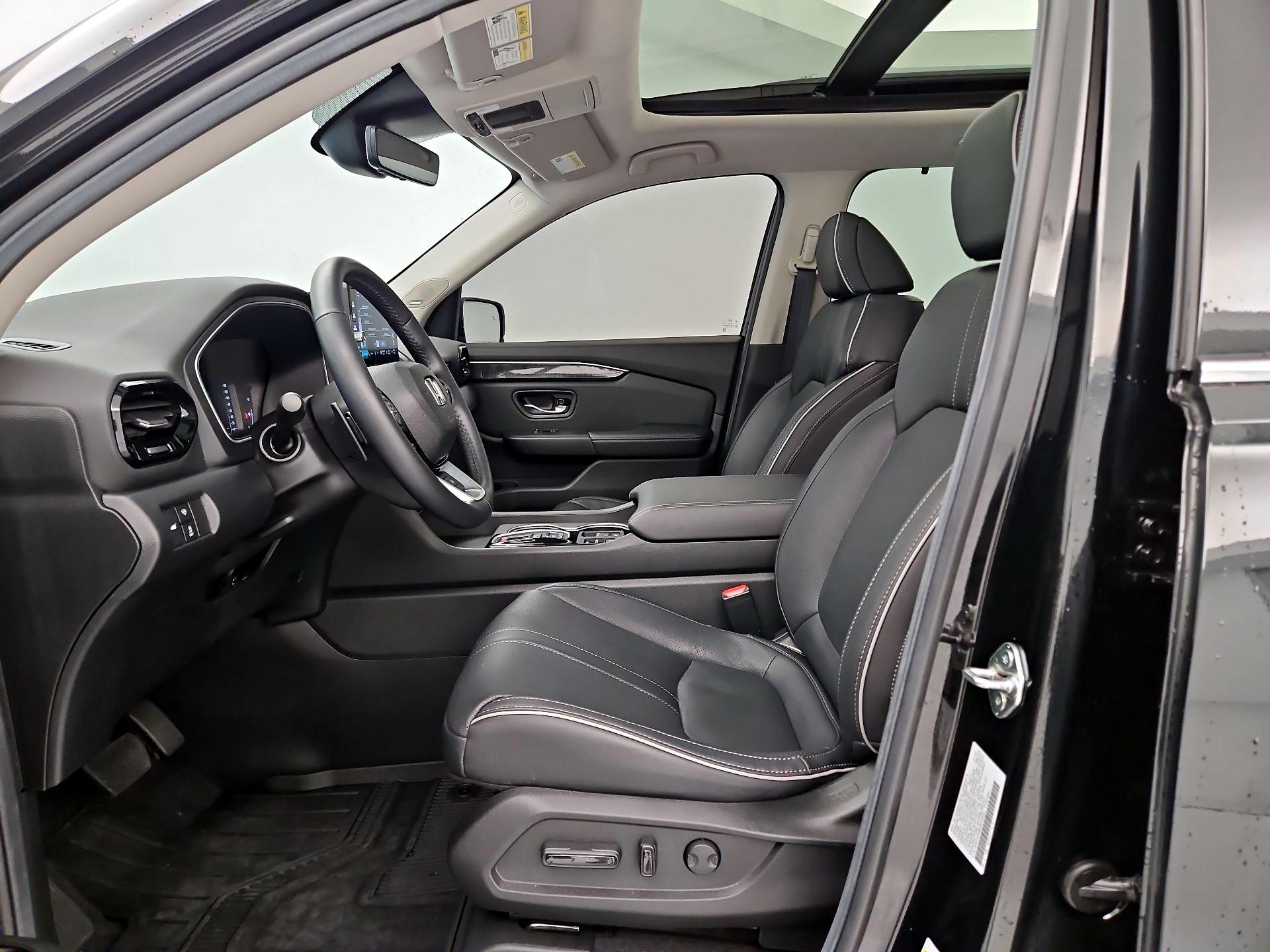 Thumbnail: 2025 Honda Pilot - 11