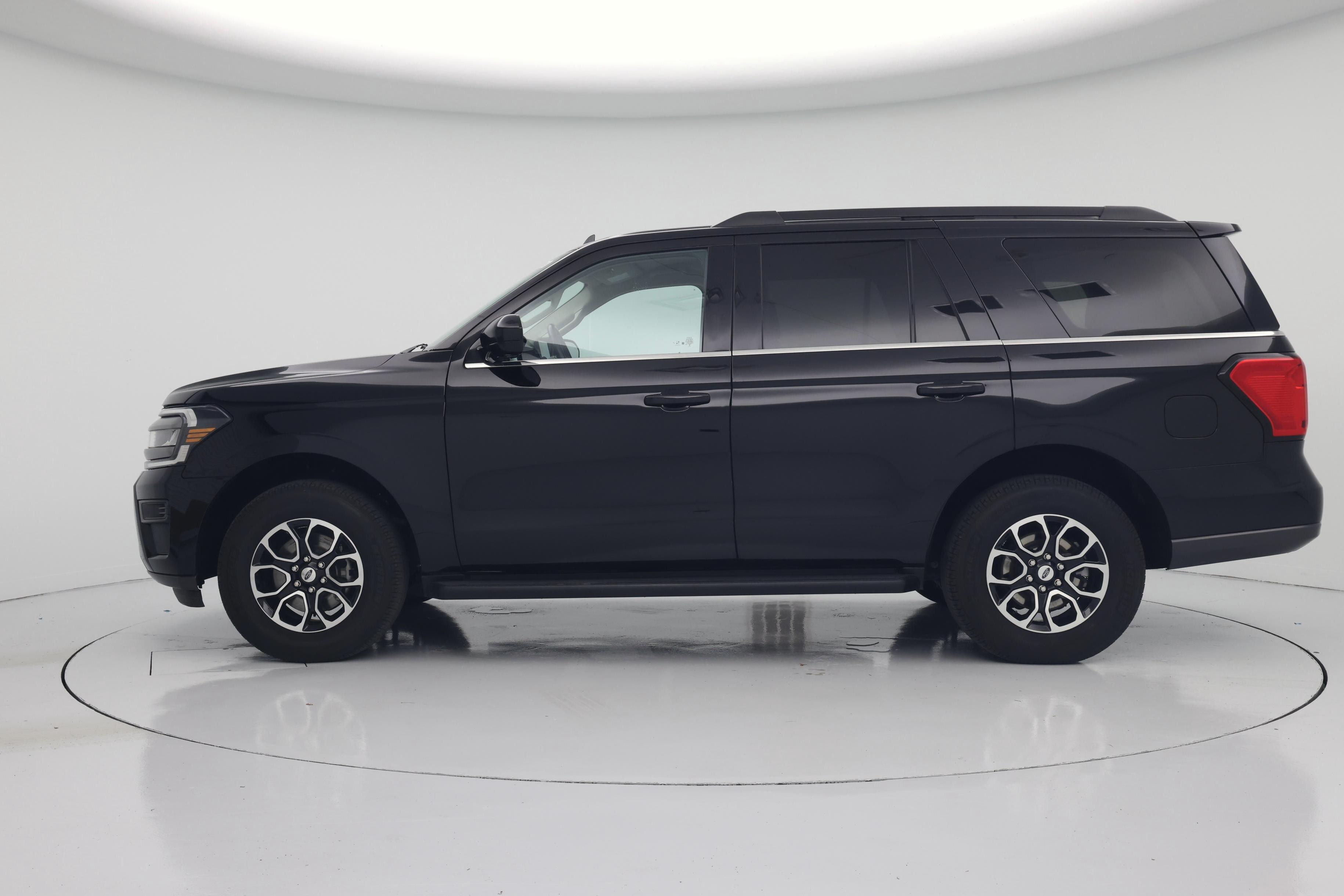 Thumbnail: 2024 Ford Expedition - 3
