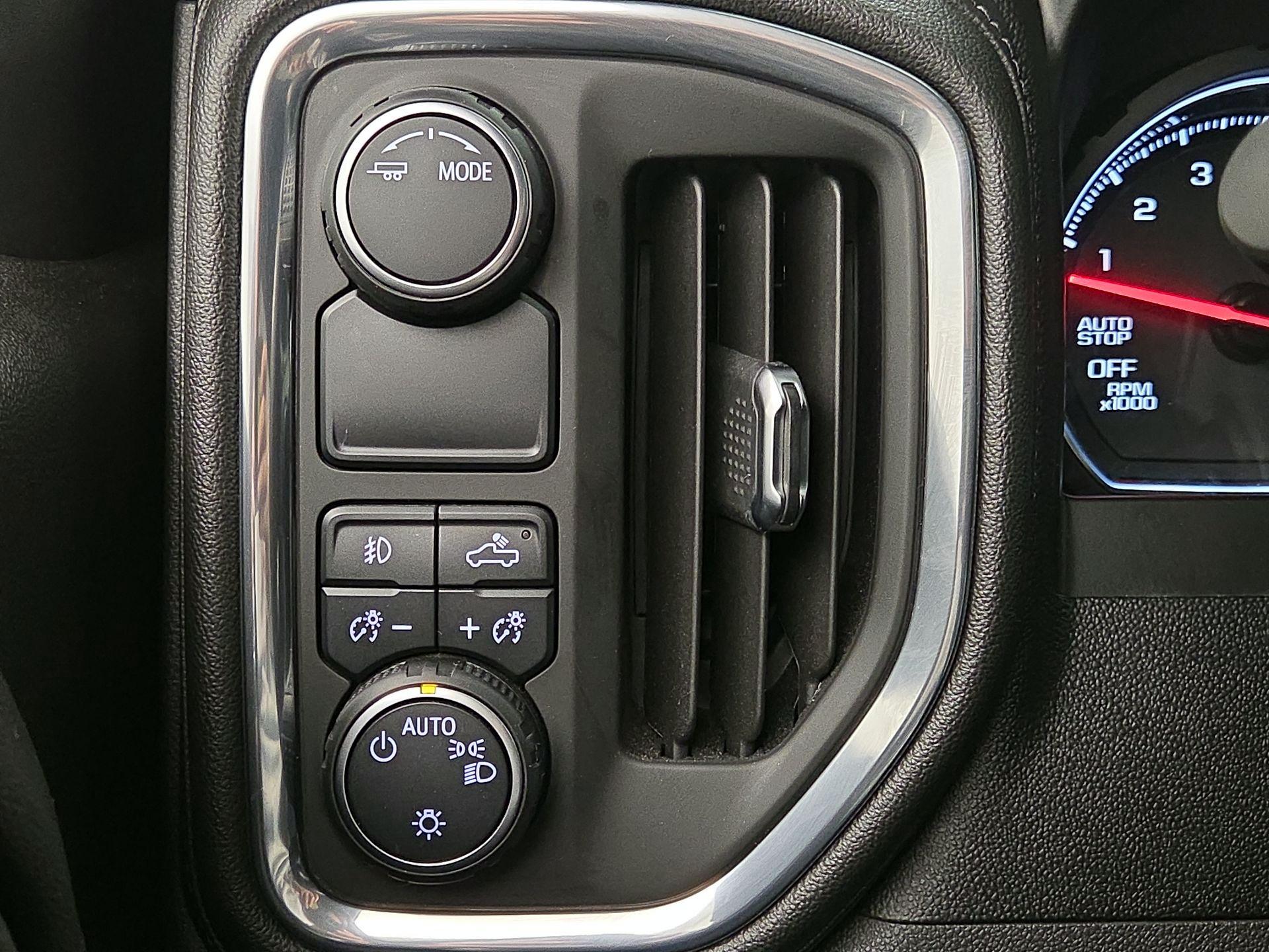 Thumbnail: 2021 Chevrolet Silverado 1500 - 13