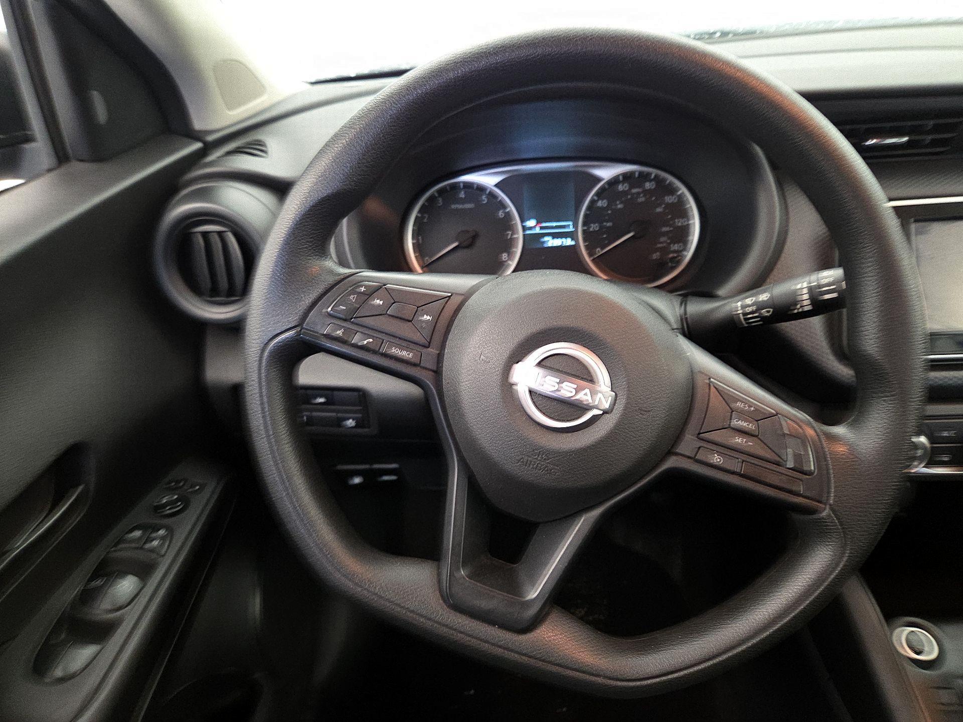 Thumbnail: 2023 Nissan Kicks - 10