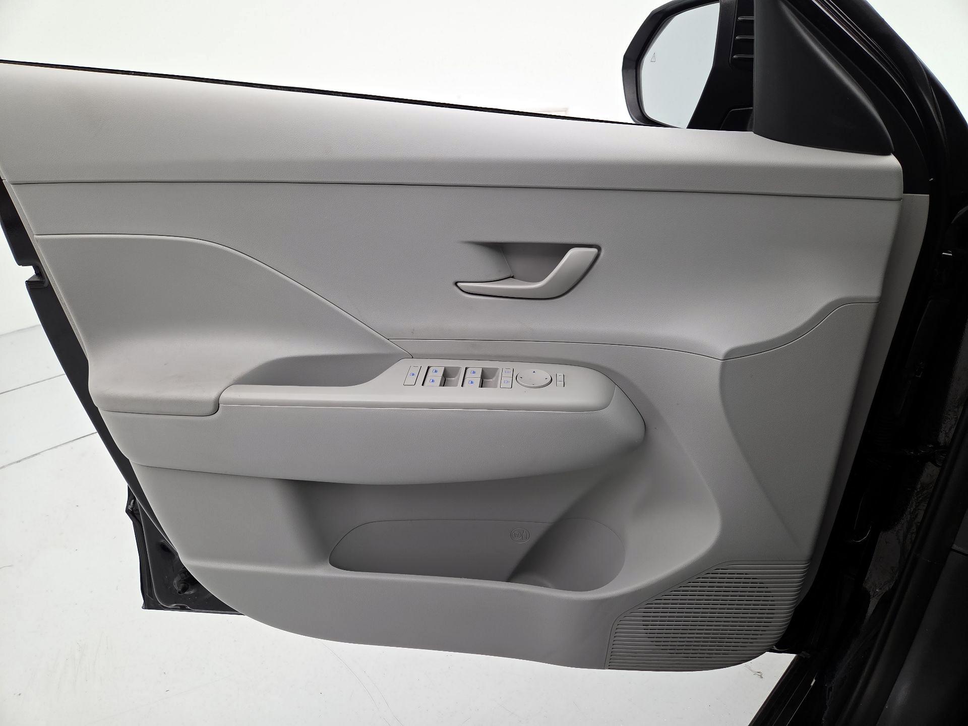 Thumbnail: 2025 Hyundai Kona - 12