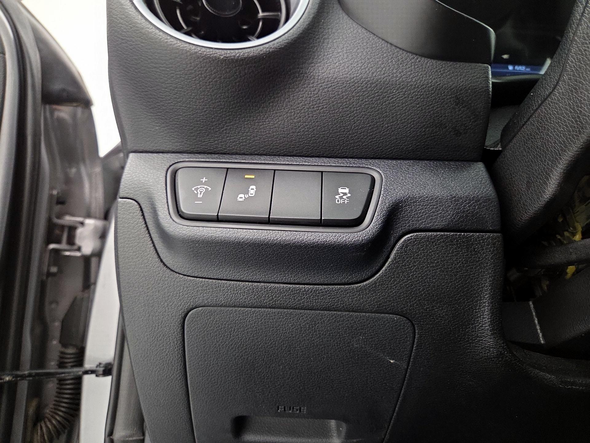 Thumbnail: 2024 Kia Forte - 13