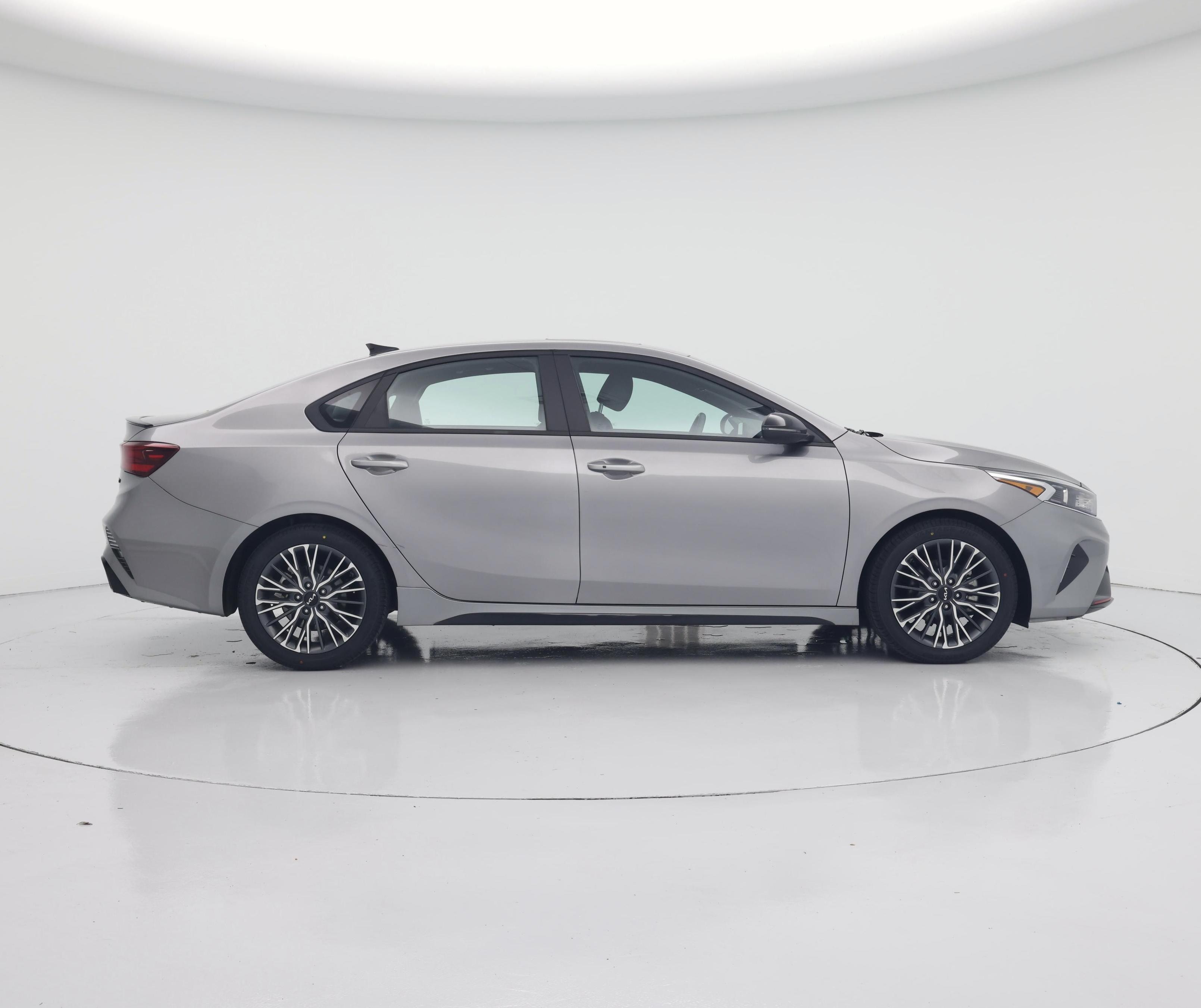 Thumbnail: 2024 Kia Forte - 7