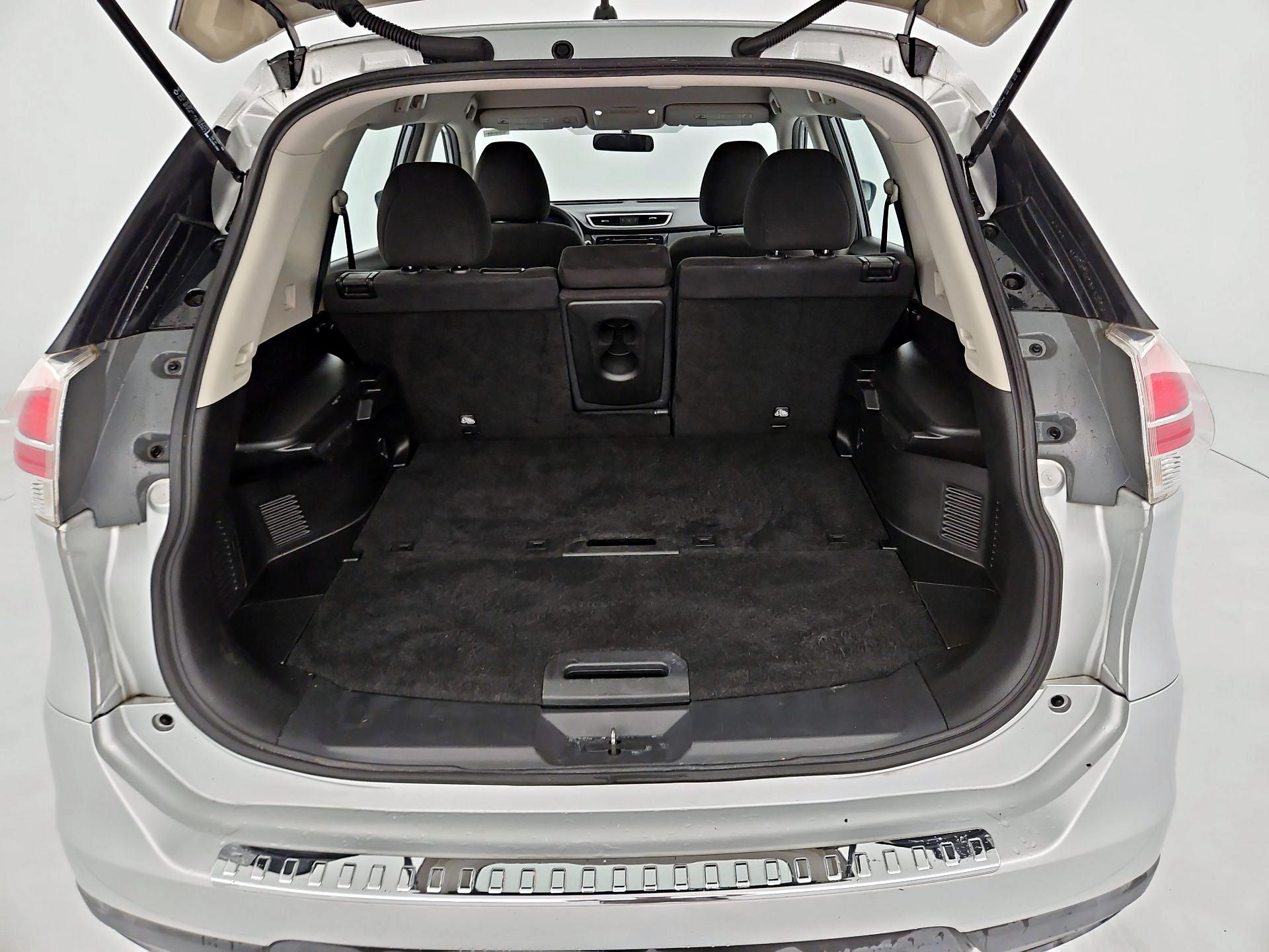 Thumbnail: 2015 Nissan Rogue - 20