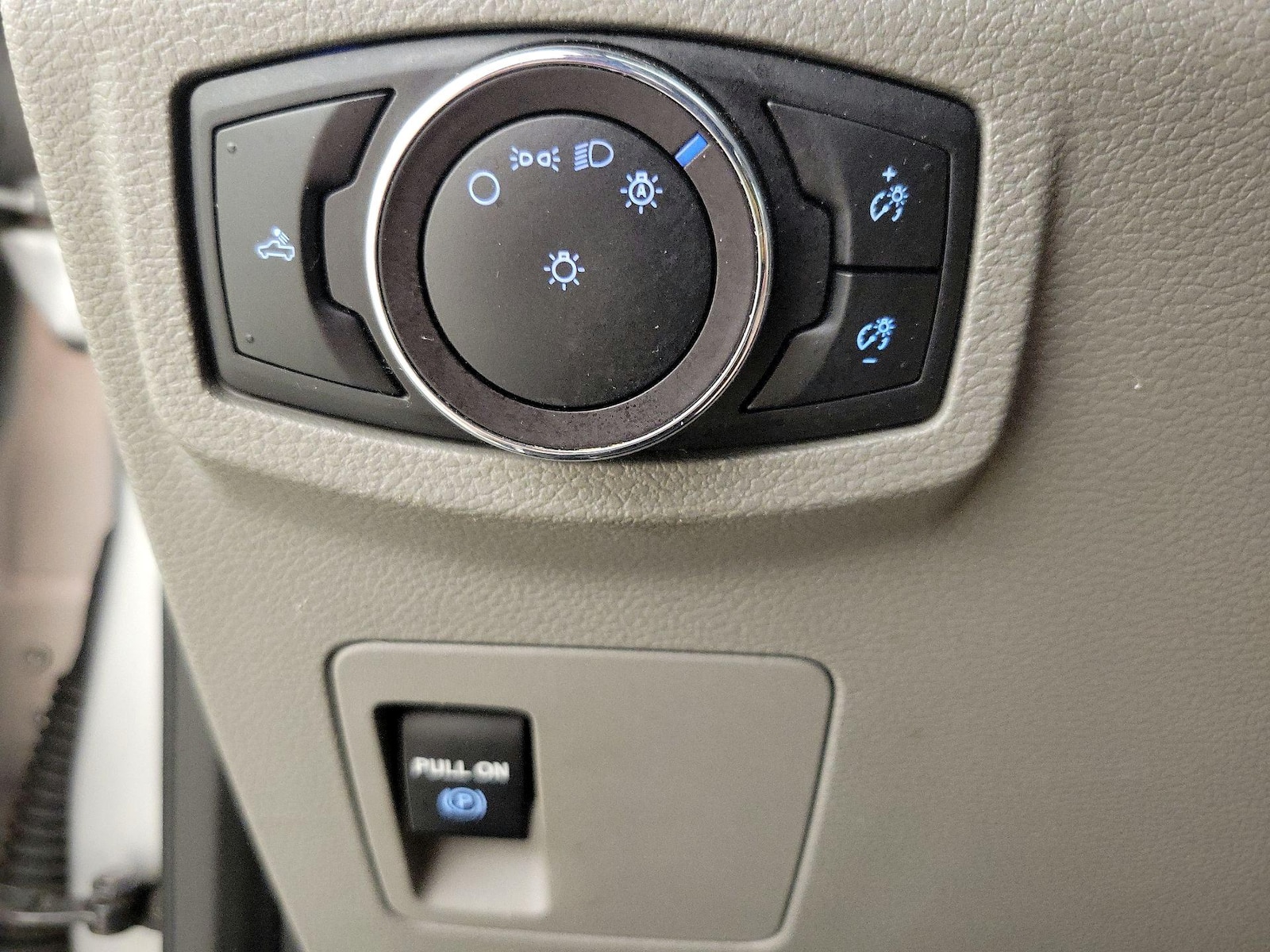 2019 Ford F-150 XL - Photo 14
