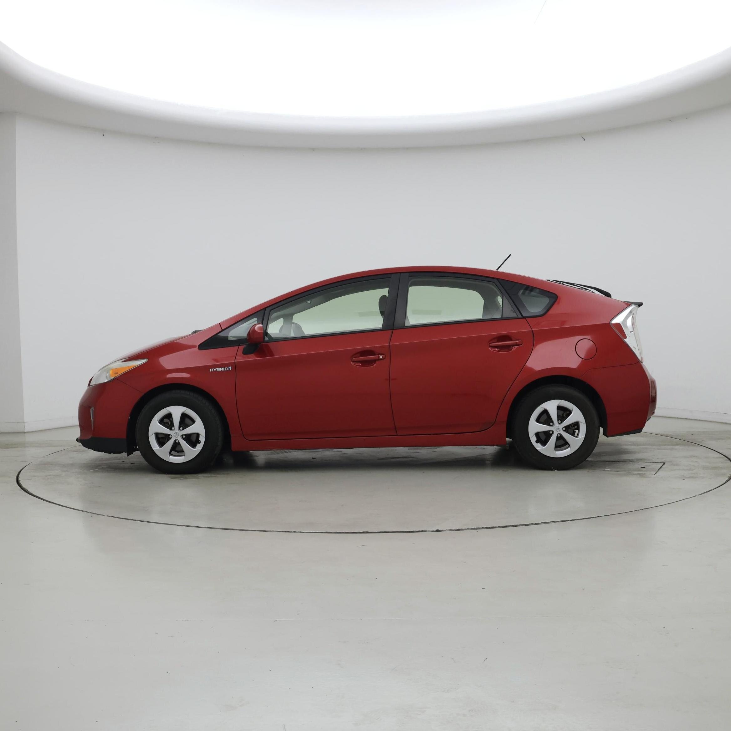 Thumbnail: 2014 Toyota Prius - 3