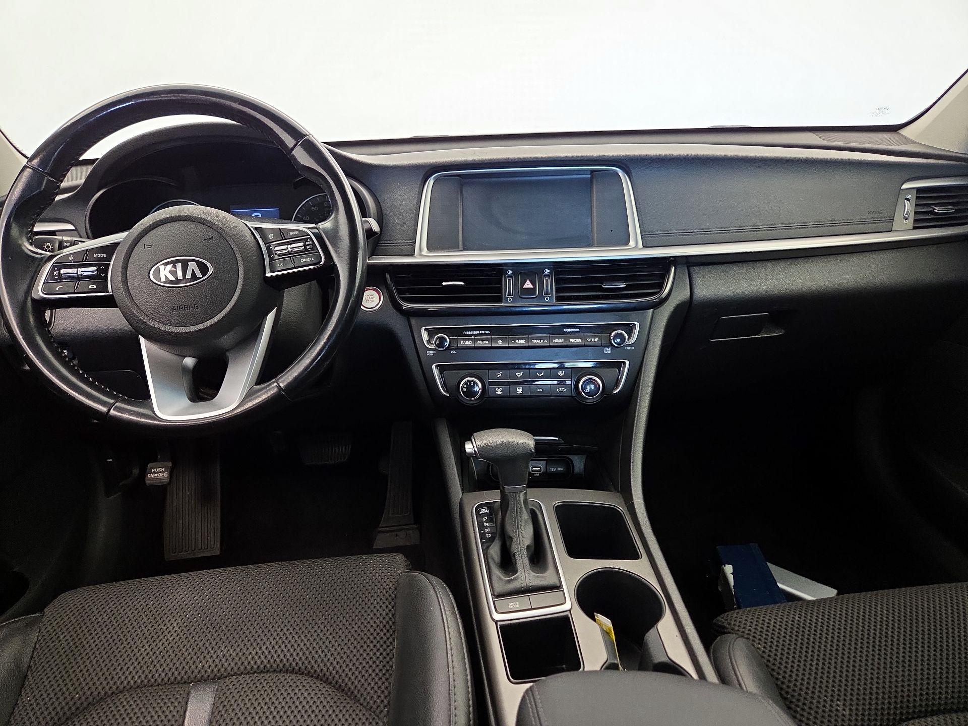 Thumbnail: 2020 Kia Optima - 9