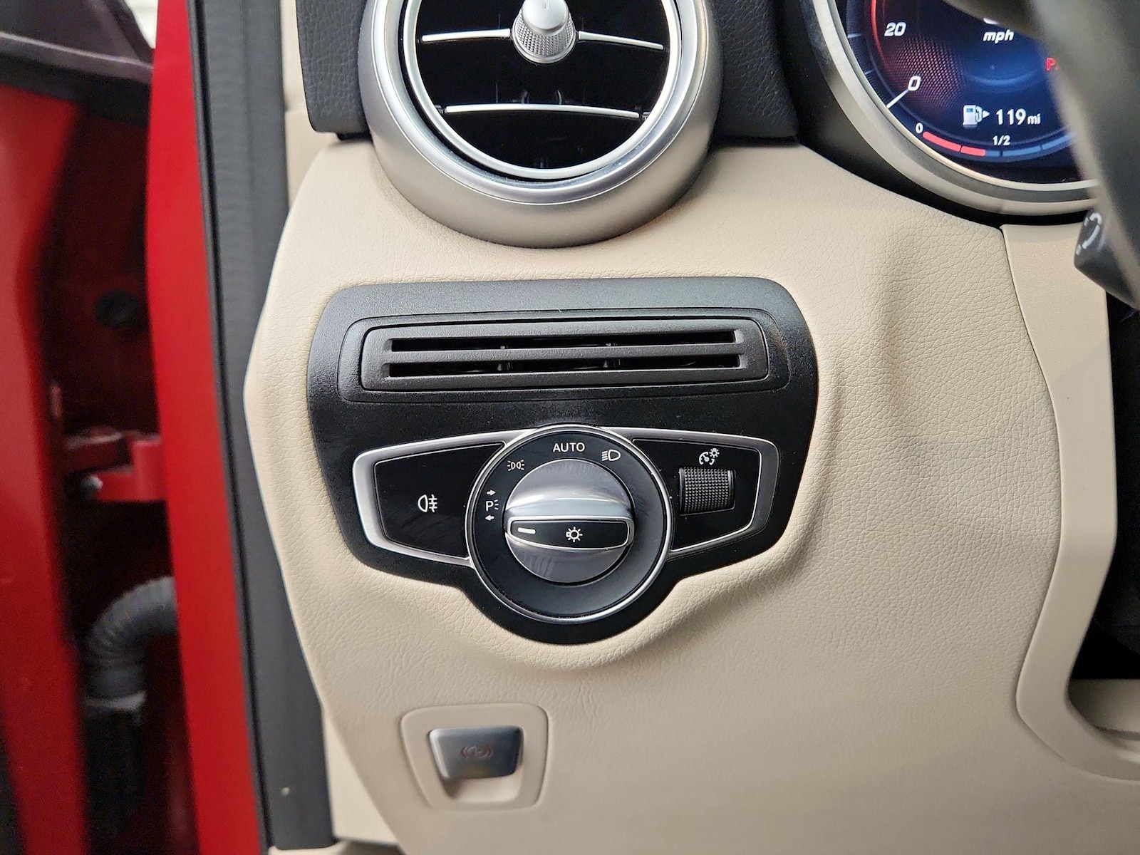2021 Mercedes-Benz GLC GLC300 - Photo 14