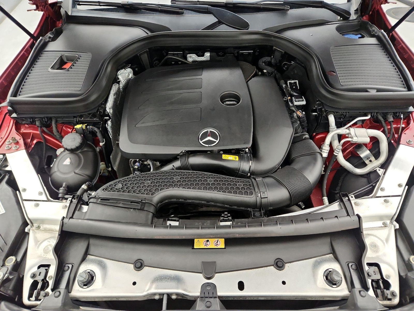 2021 Mercedes-Benz GLC GLC300 - Photo 23
