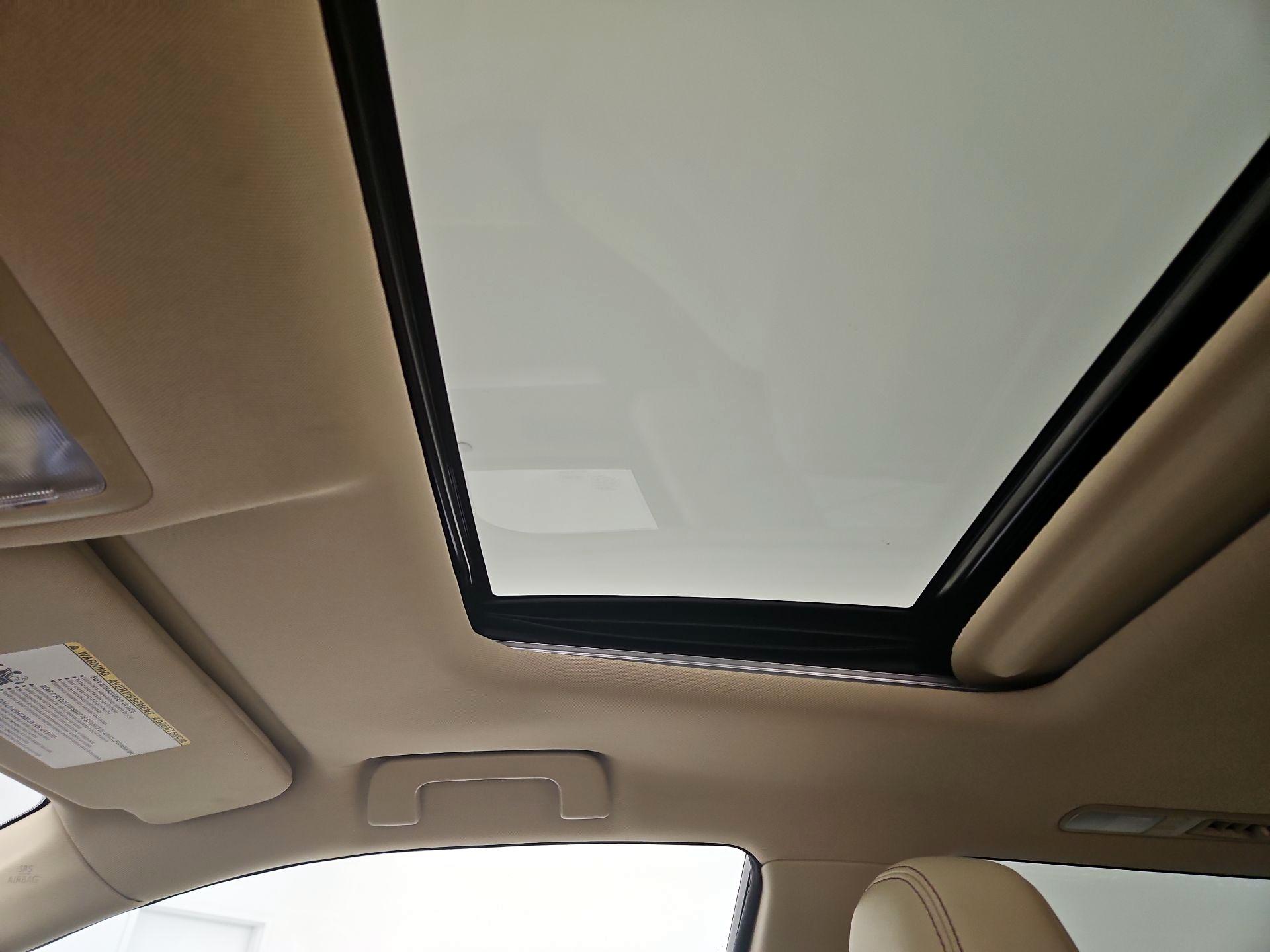 Thumbnail: 2016 Toyota Highlander - 20