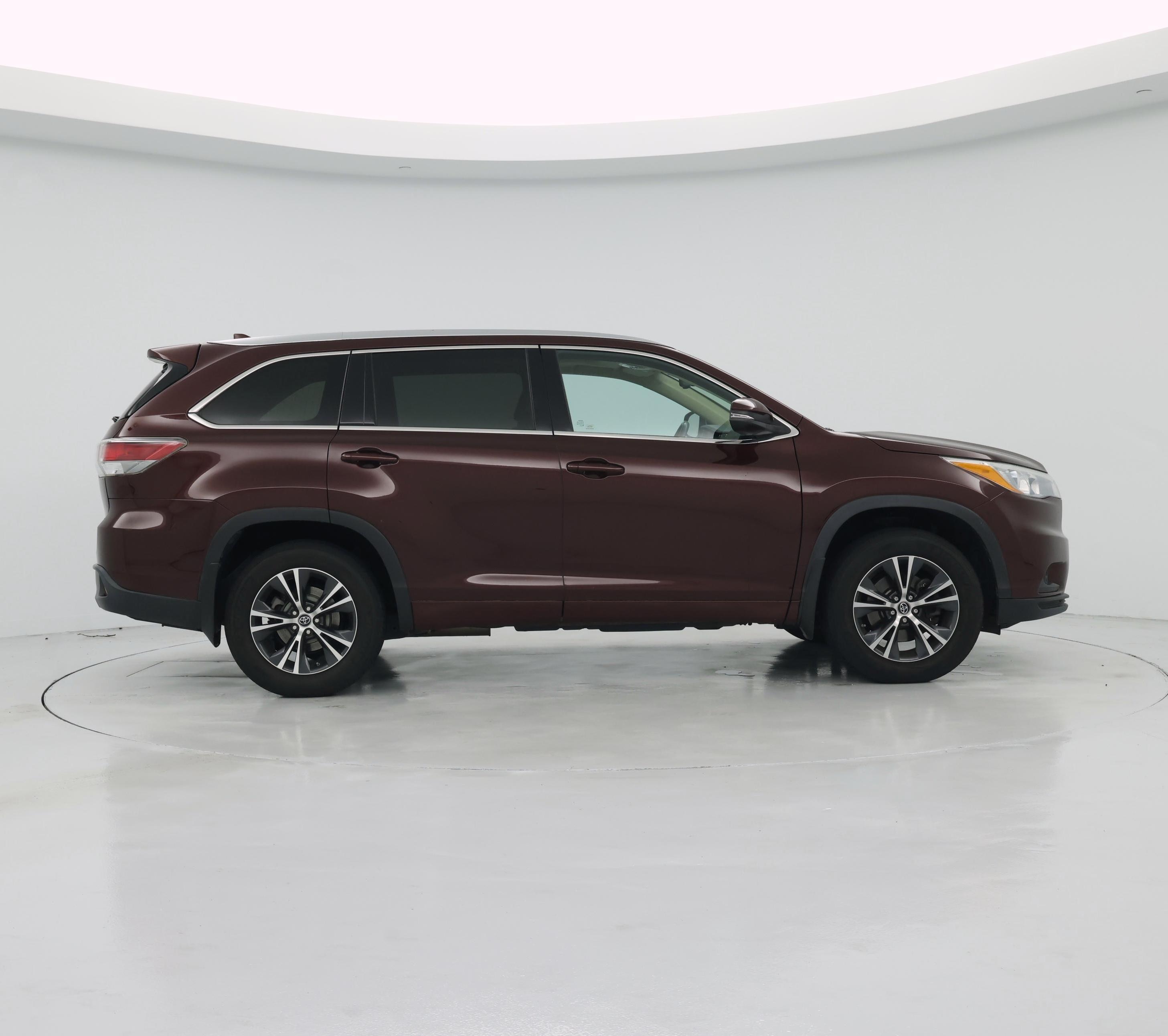 Thumbnail: 2016 Toyota Highlander - 7