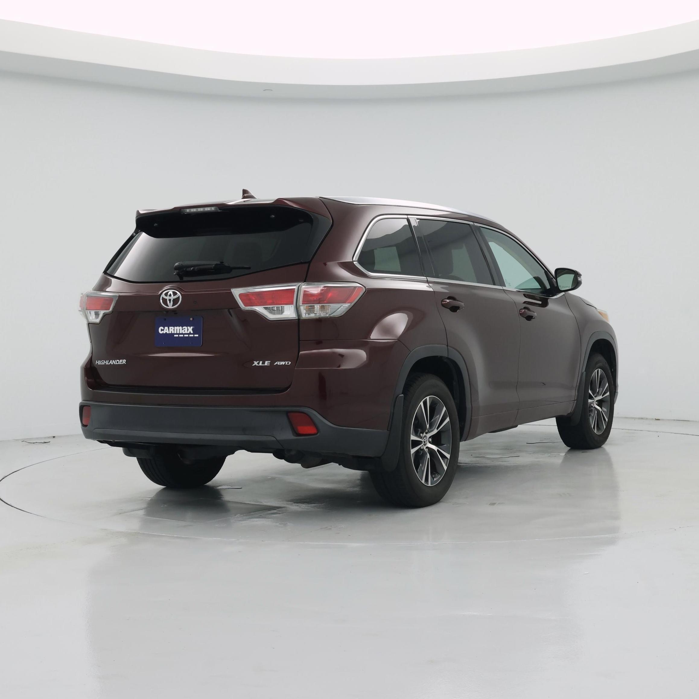 Thumbnail: 2016 Toyota Highlander - 8
