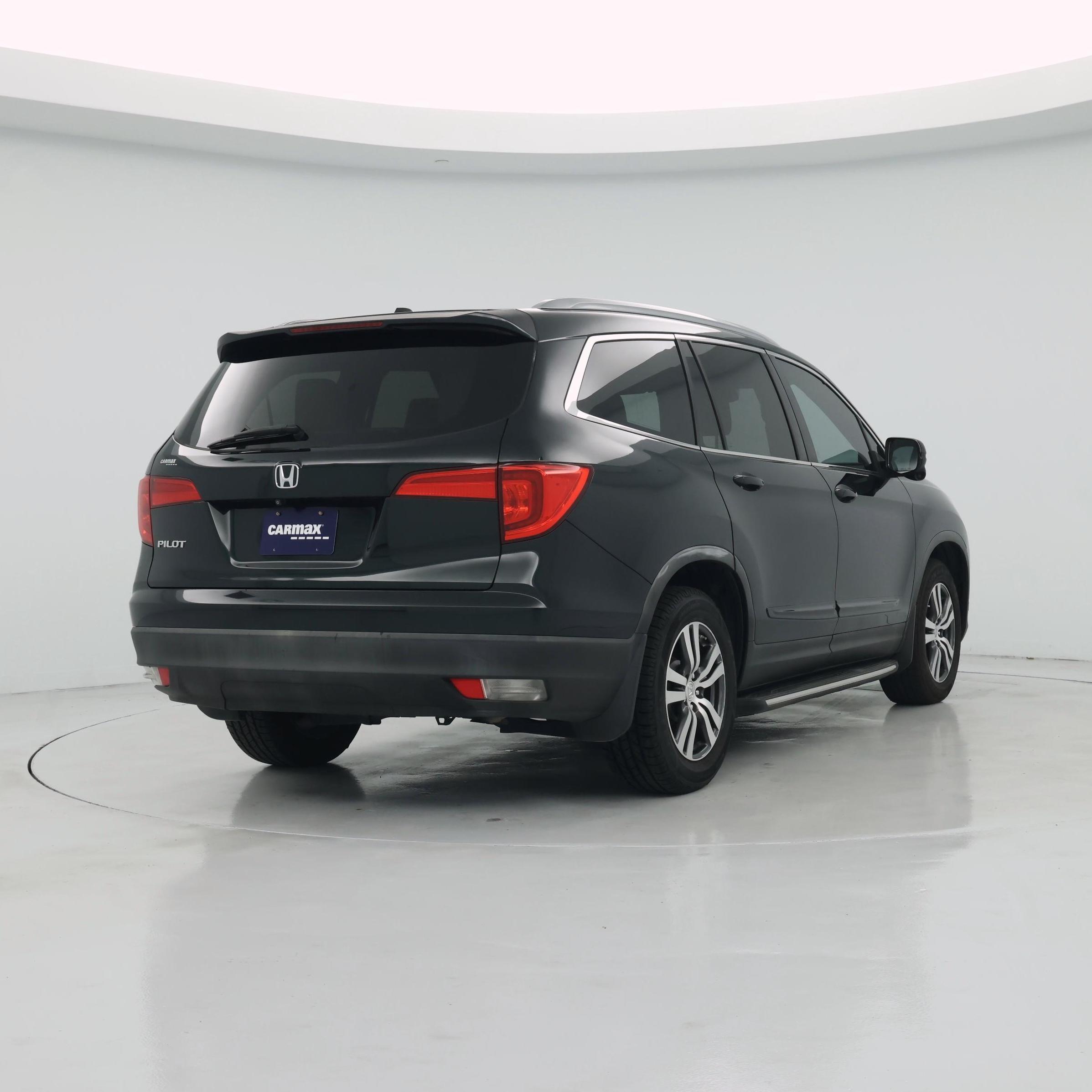 Thumbnail: 2016 Honda Pilot - 8