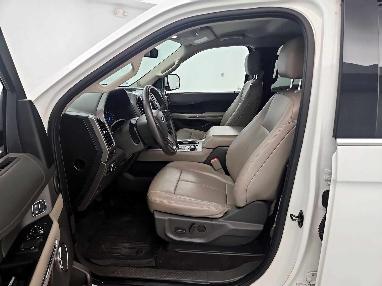 2020 Ford Expedition XLT - Photo 12
