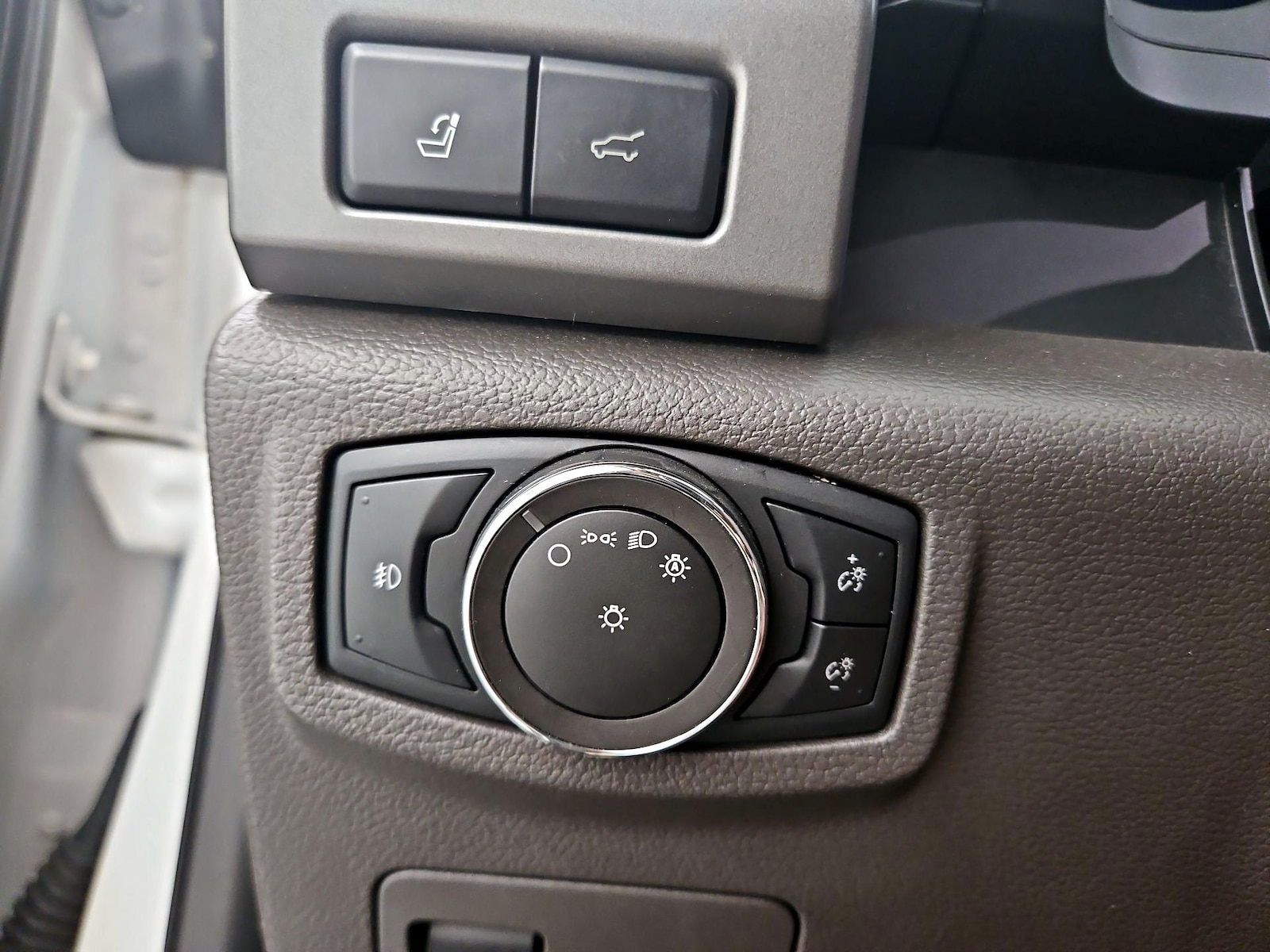 2020 Ford Expedition XLT - Photo 14