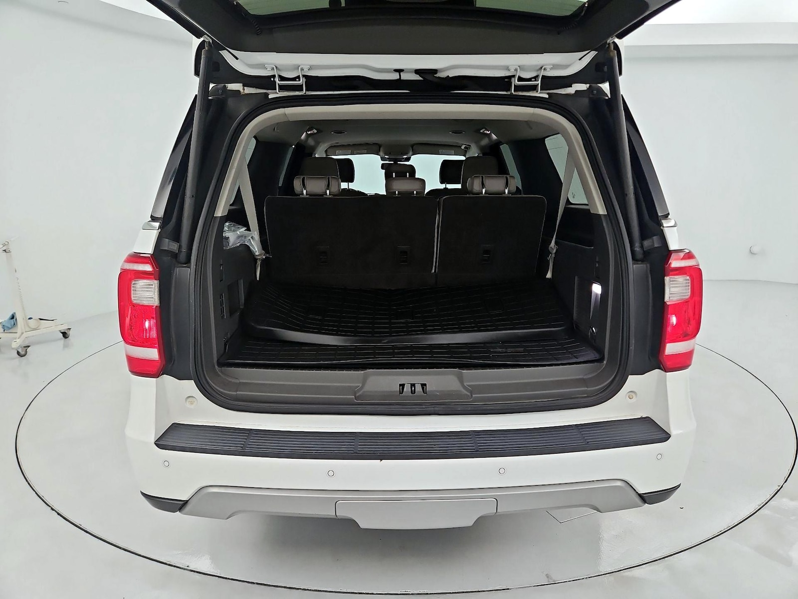 2020 Ford Expedition XLT - Photo 23