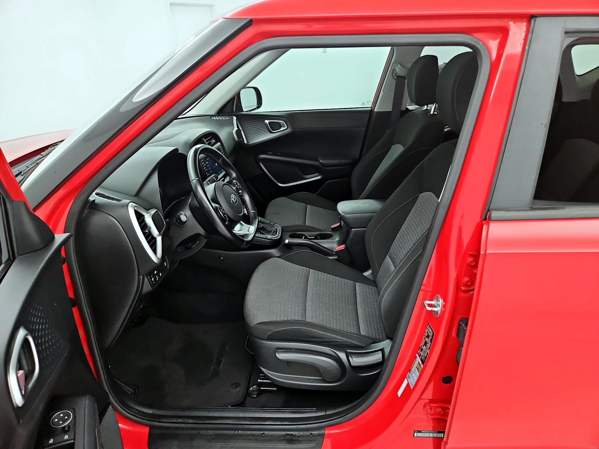 Thumbnail: 2020 Kia Soul - 11