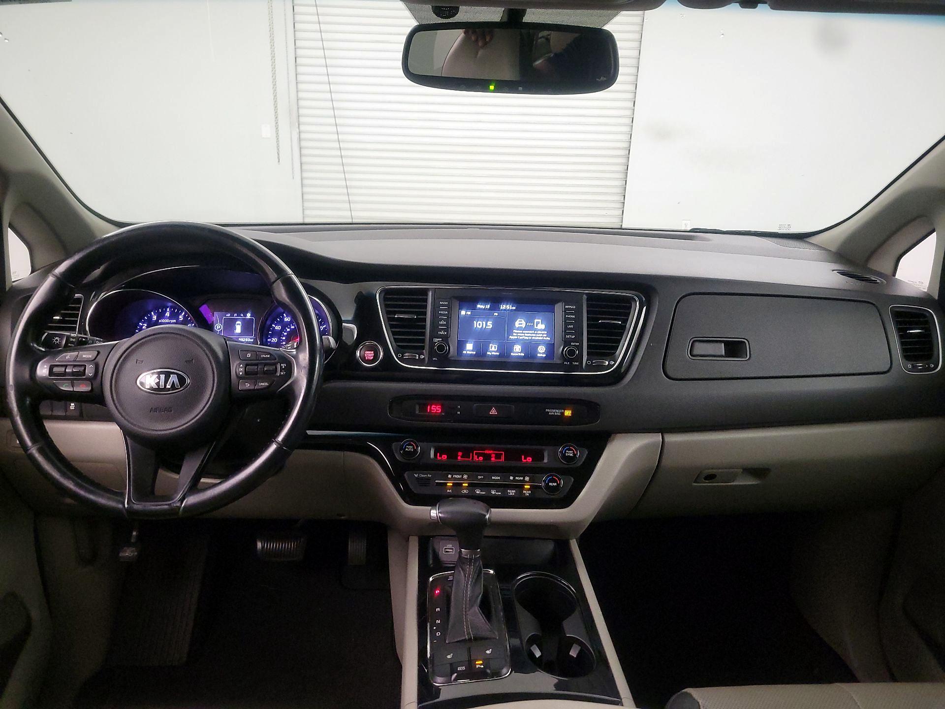Thumbnail: 2017 Kia Sedona - 9