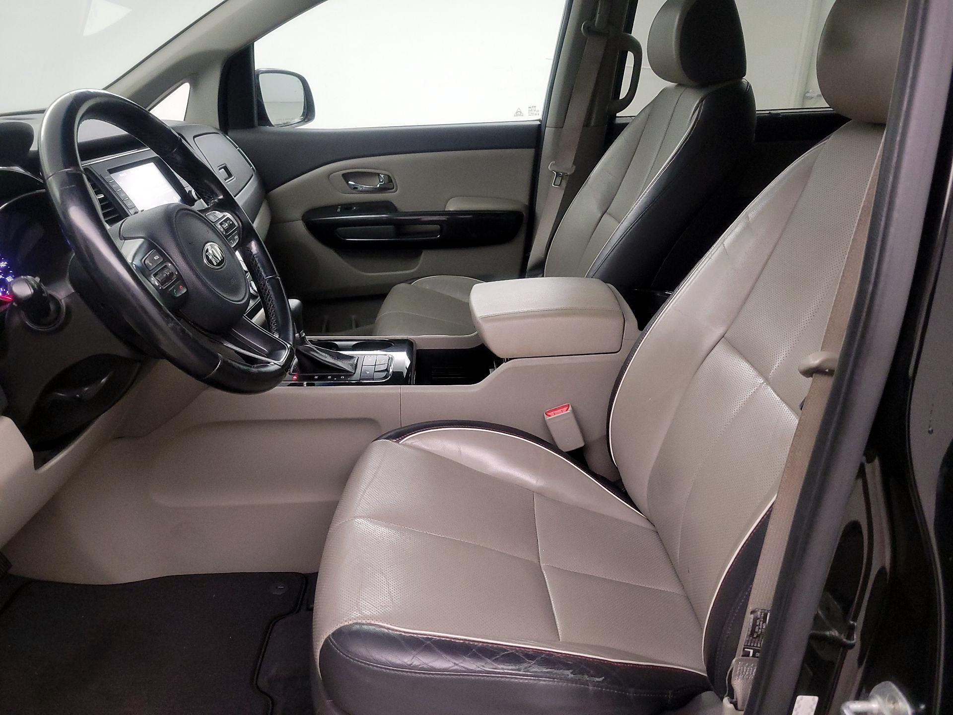 Thumbnail: 2017 Kia Sedona - 11