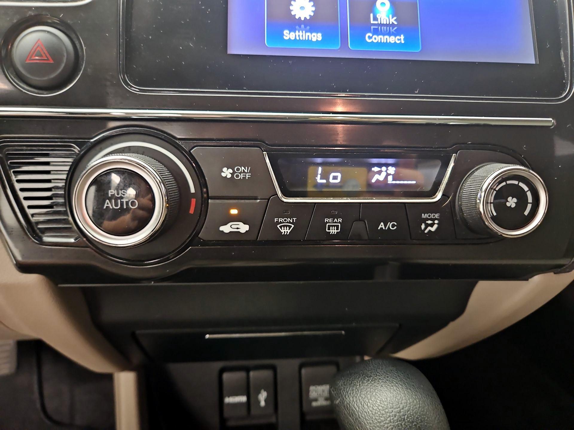 Thumbnail: 2015 Honda Civic - 15