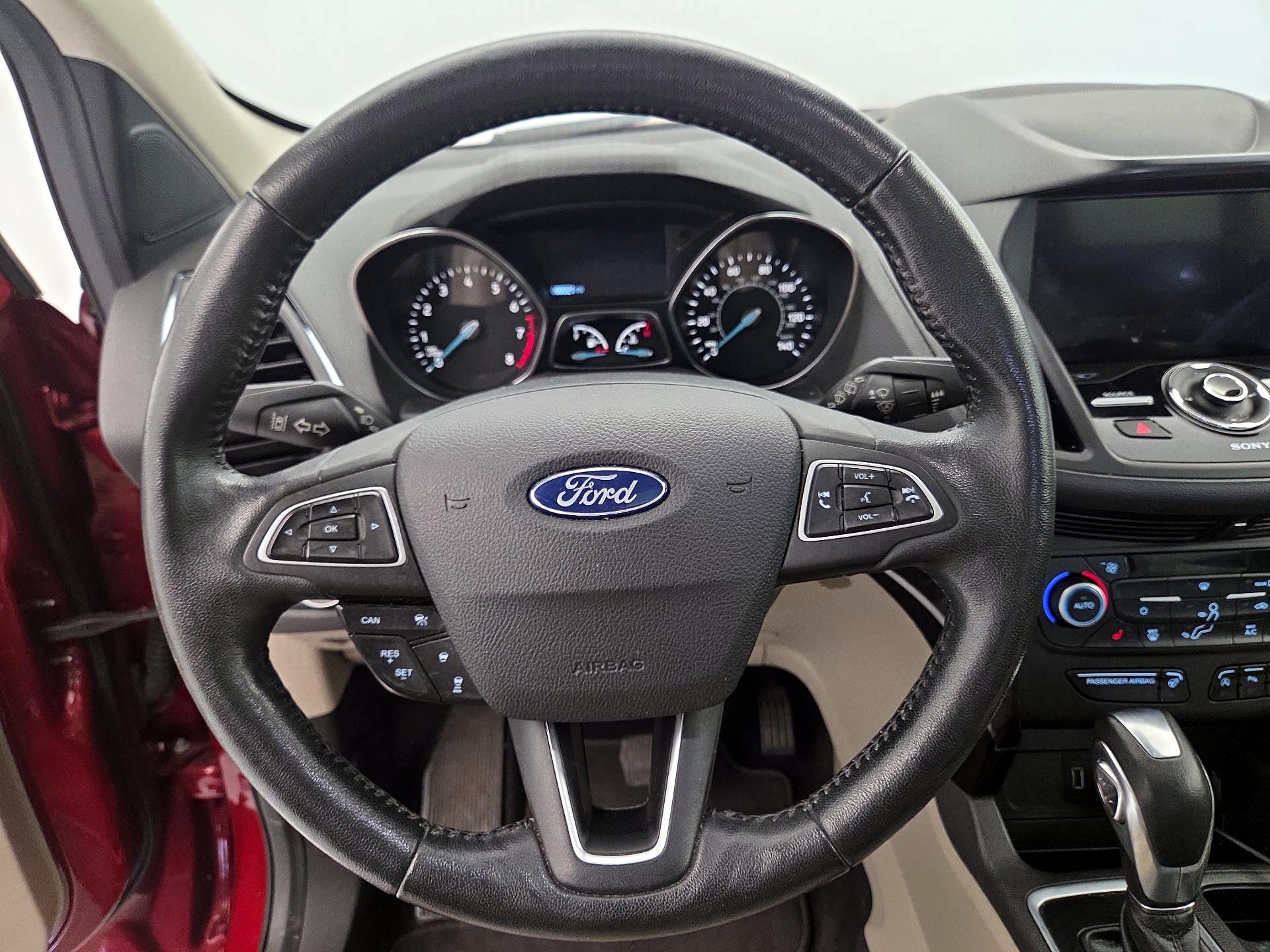 Thumbnail: 2019 Ford Escape - 10