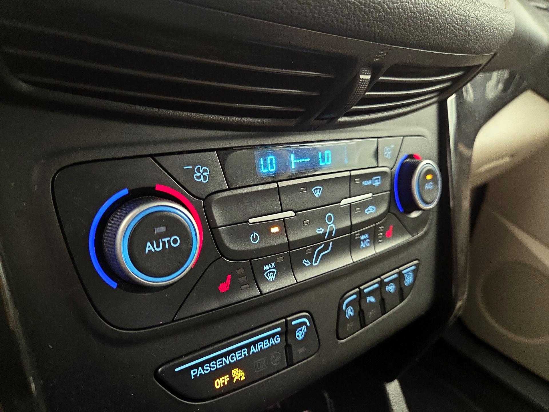 Thumbnail: 2019 Ford Escape - 16