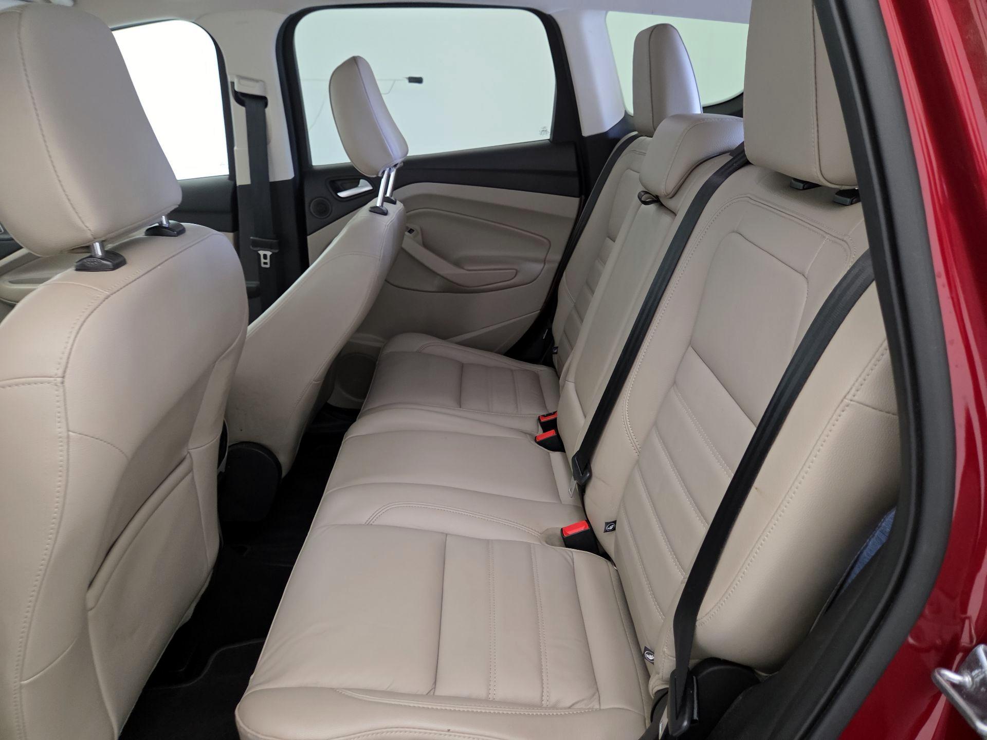 Thumbnail: 2019 Ford Escape - 20