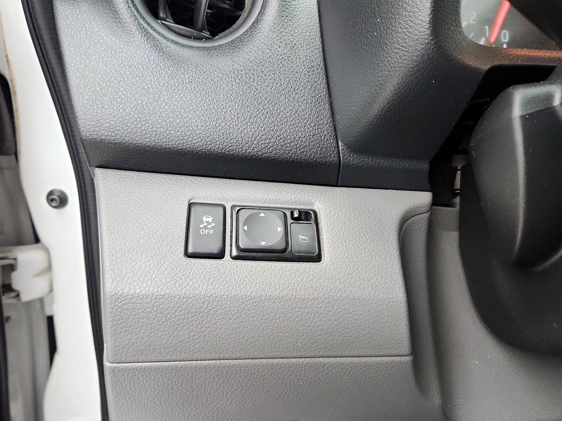 Thumbnail: 2020 Nissan NV200 - 15