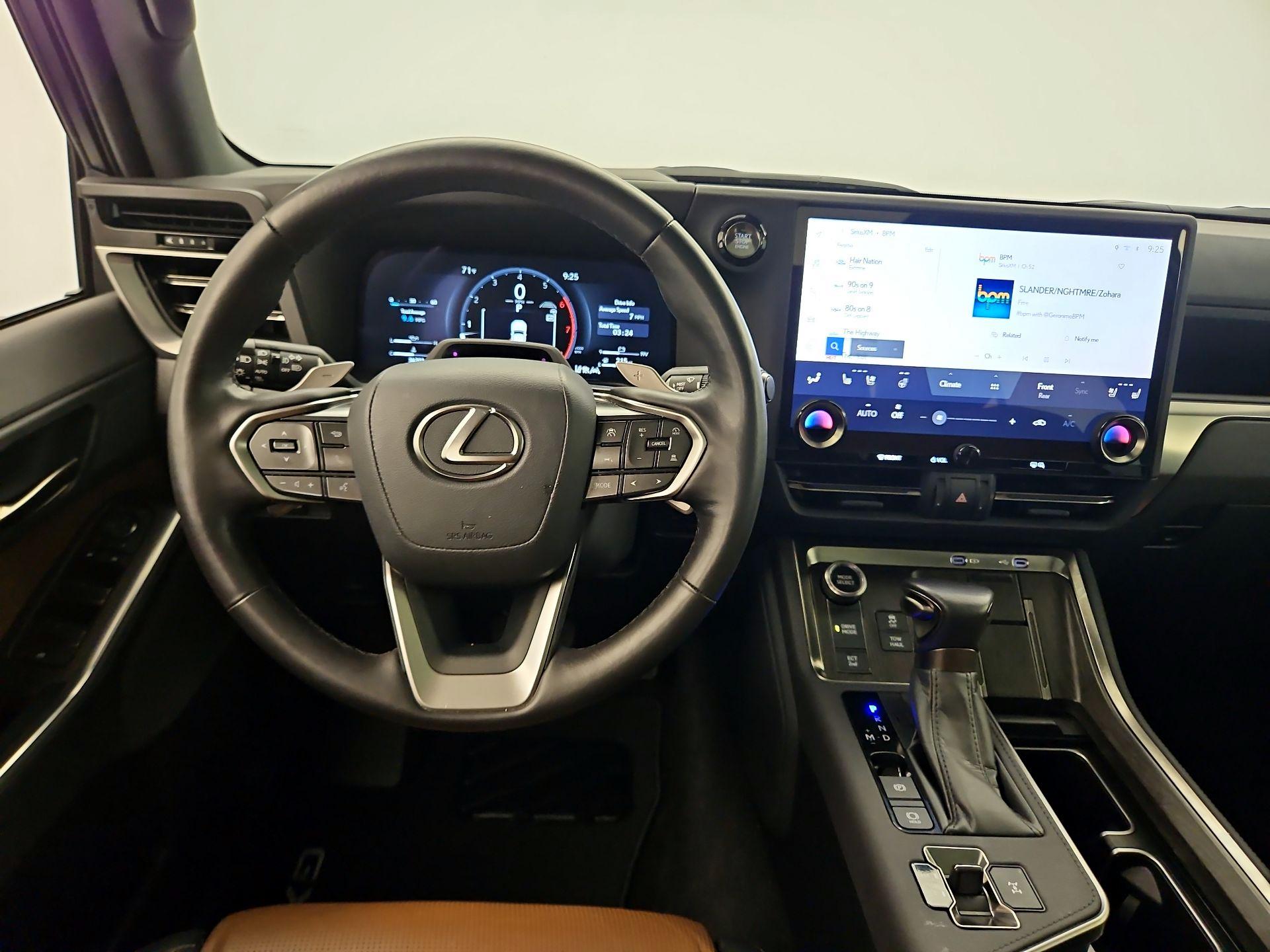 Thumbnail: 2024 Lexus GX - 10