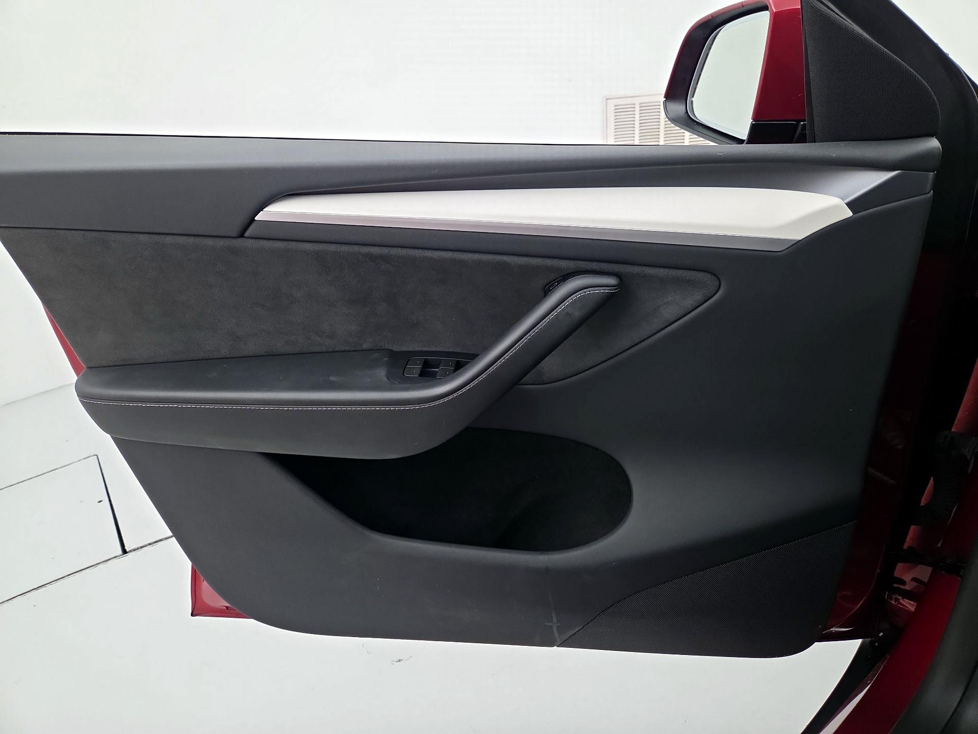 Thumbnail: 2024 Tesla Model Y - 12