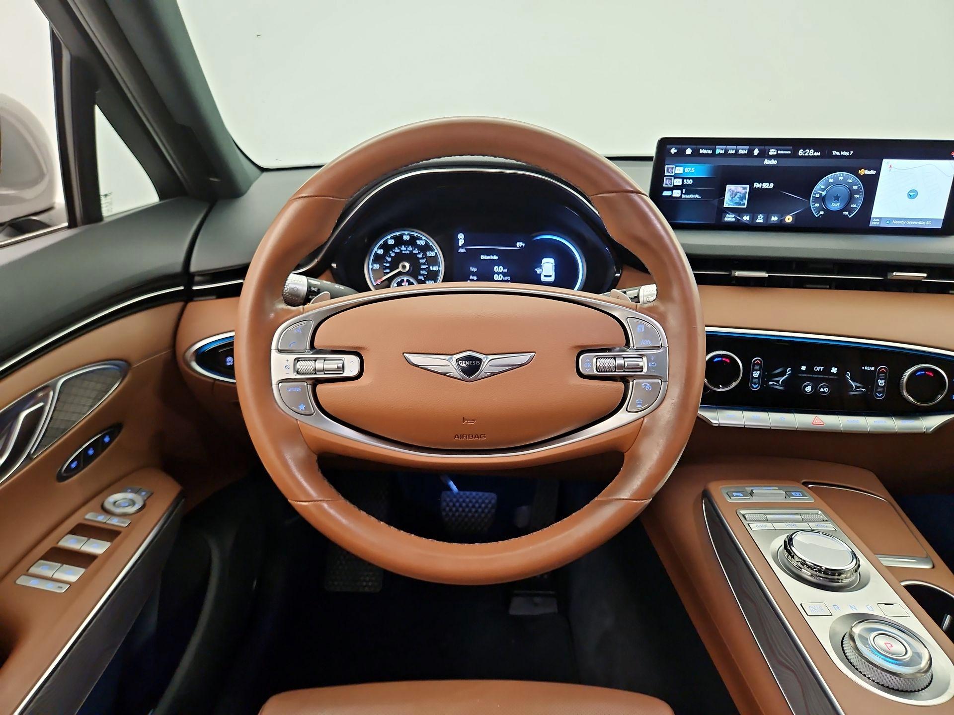 Thumbnail: 2022 Genesis GV70 - 10