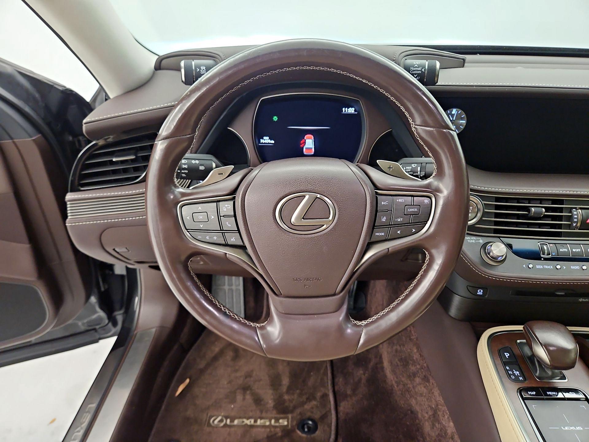 Thumbnail: 2018 Lexus LS - 10