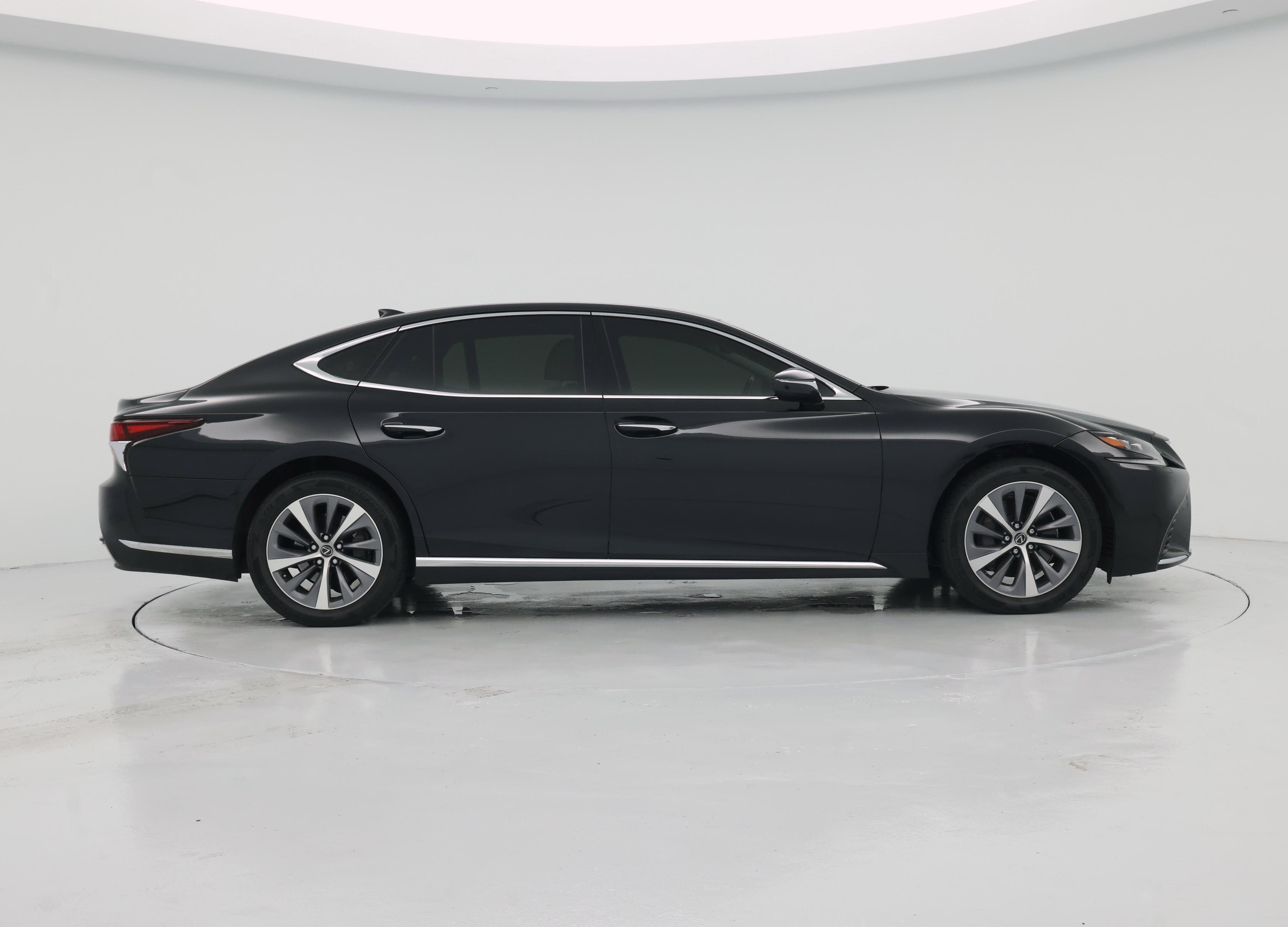 Thumbnail: 2018 Lexus LS - 7