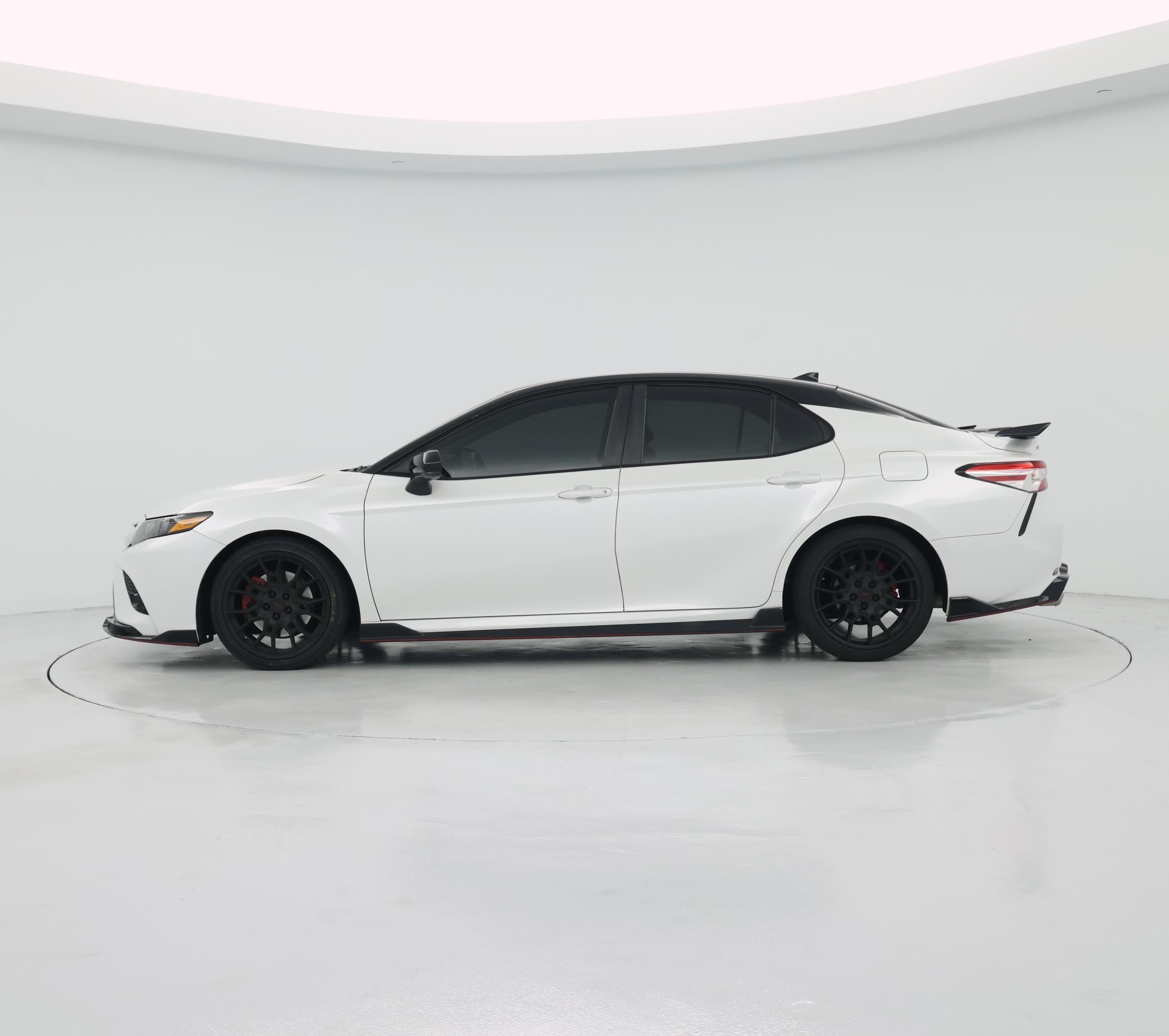 Thumbnail: 2020 Toyota Camry - 3