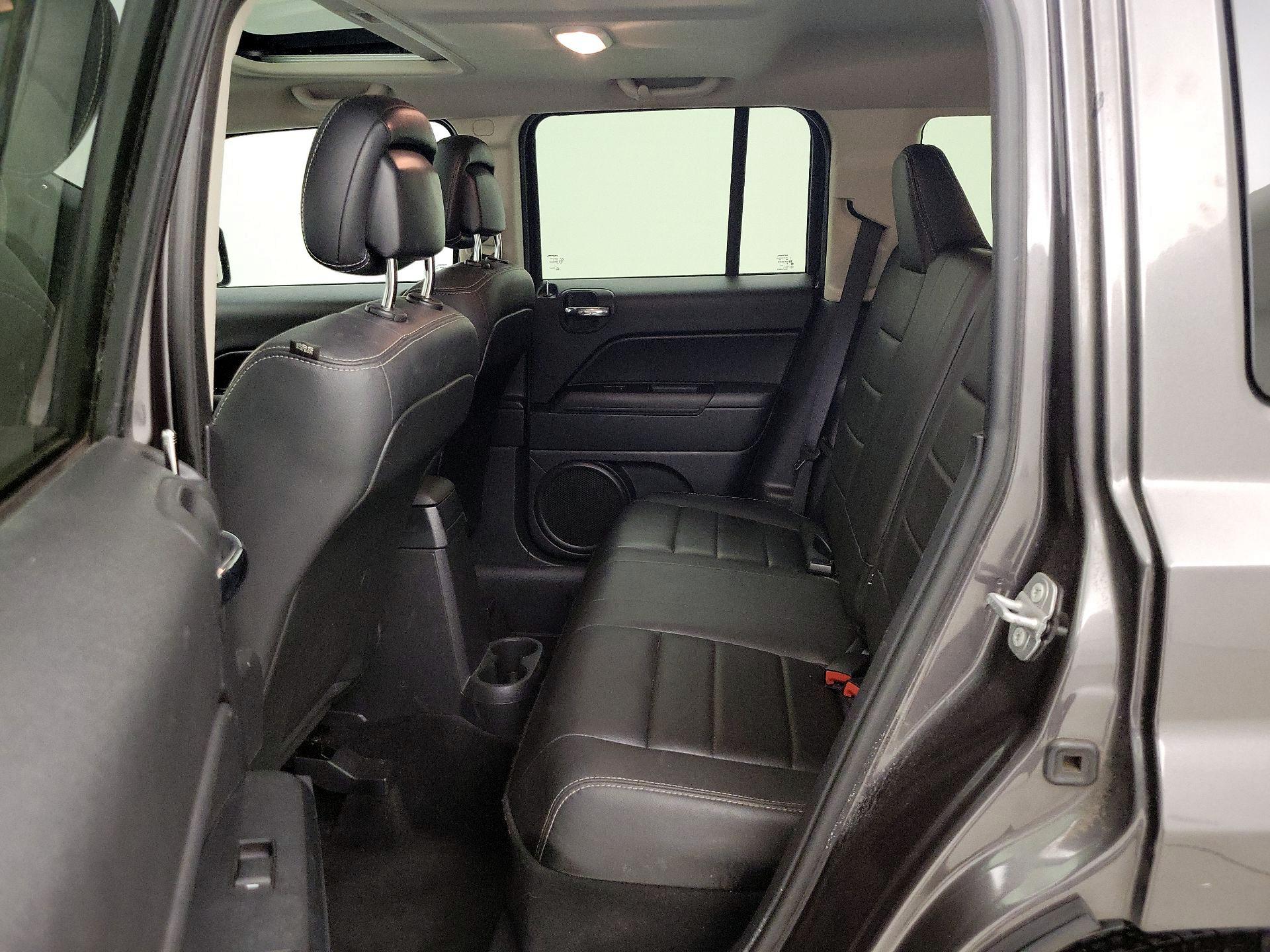 Thumbnail: 2015 Jeep Patriot - 18