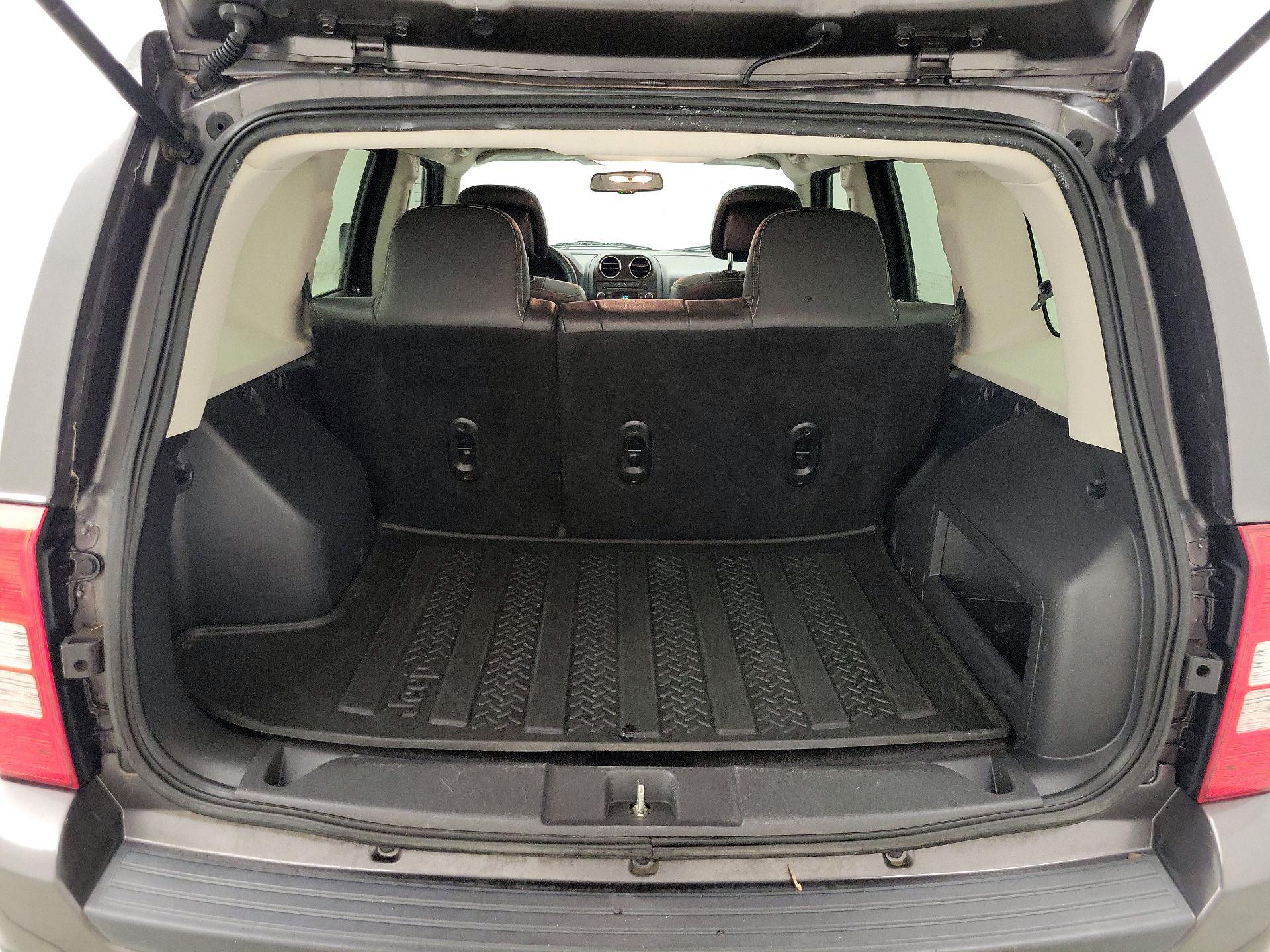 Thumbnail: 2015 Jeep Patriot - 19