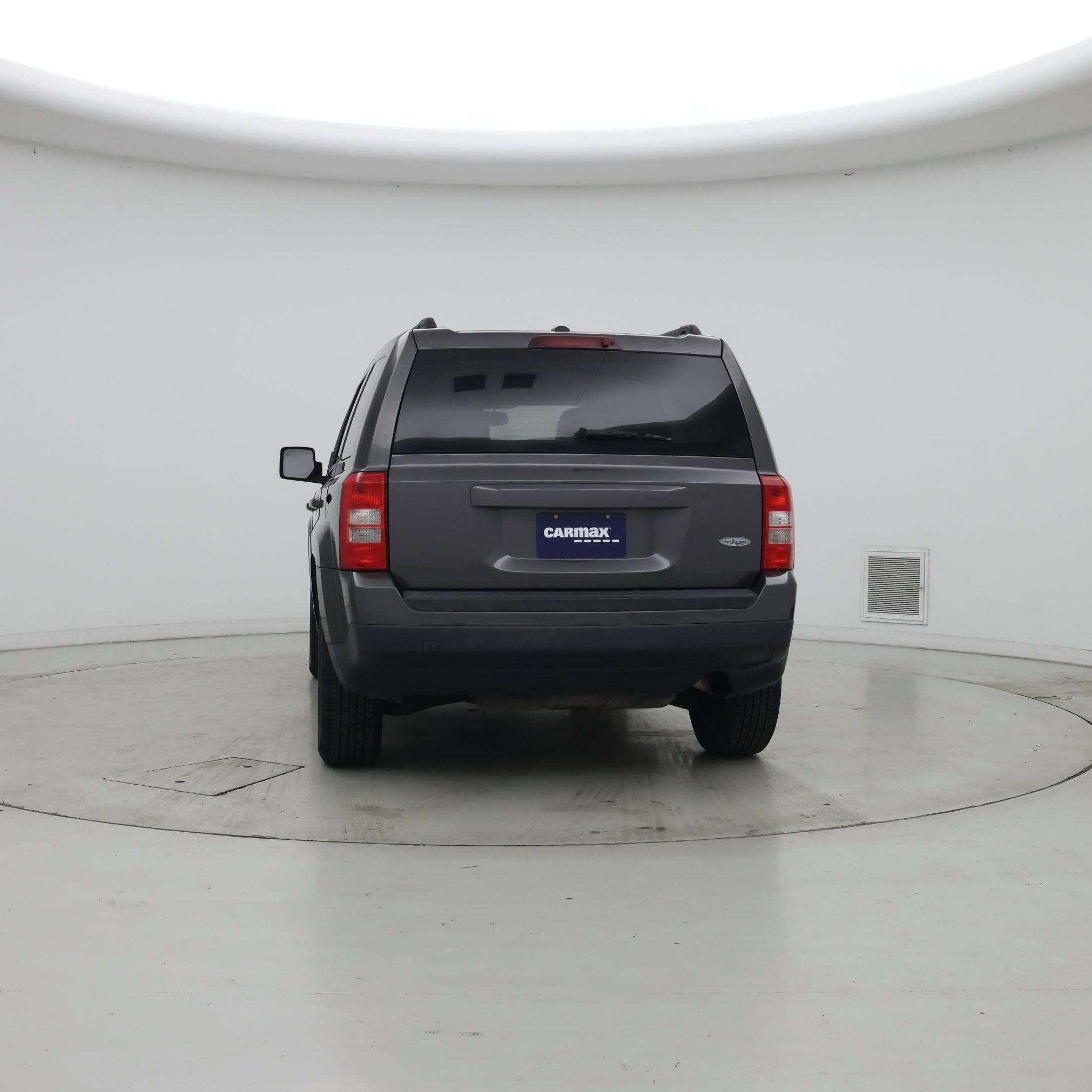 Thumbnail: 2015 Jeep Patriot - 6