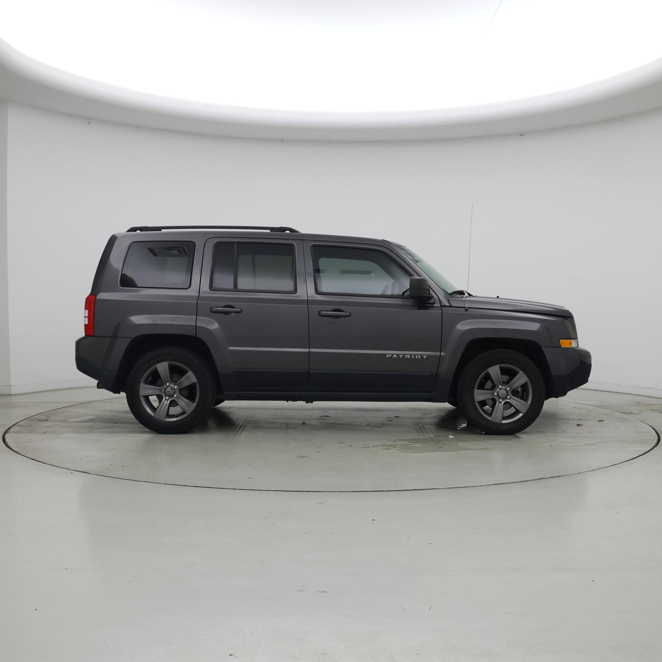 Thumbnail: 2015 Jeep Patriot - 7