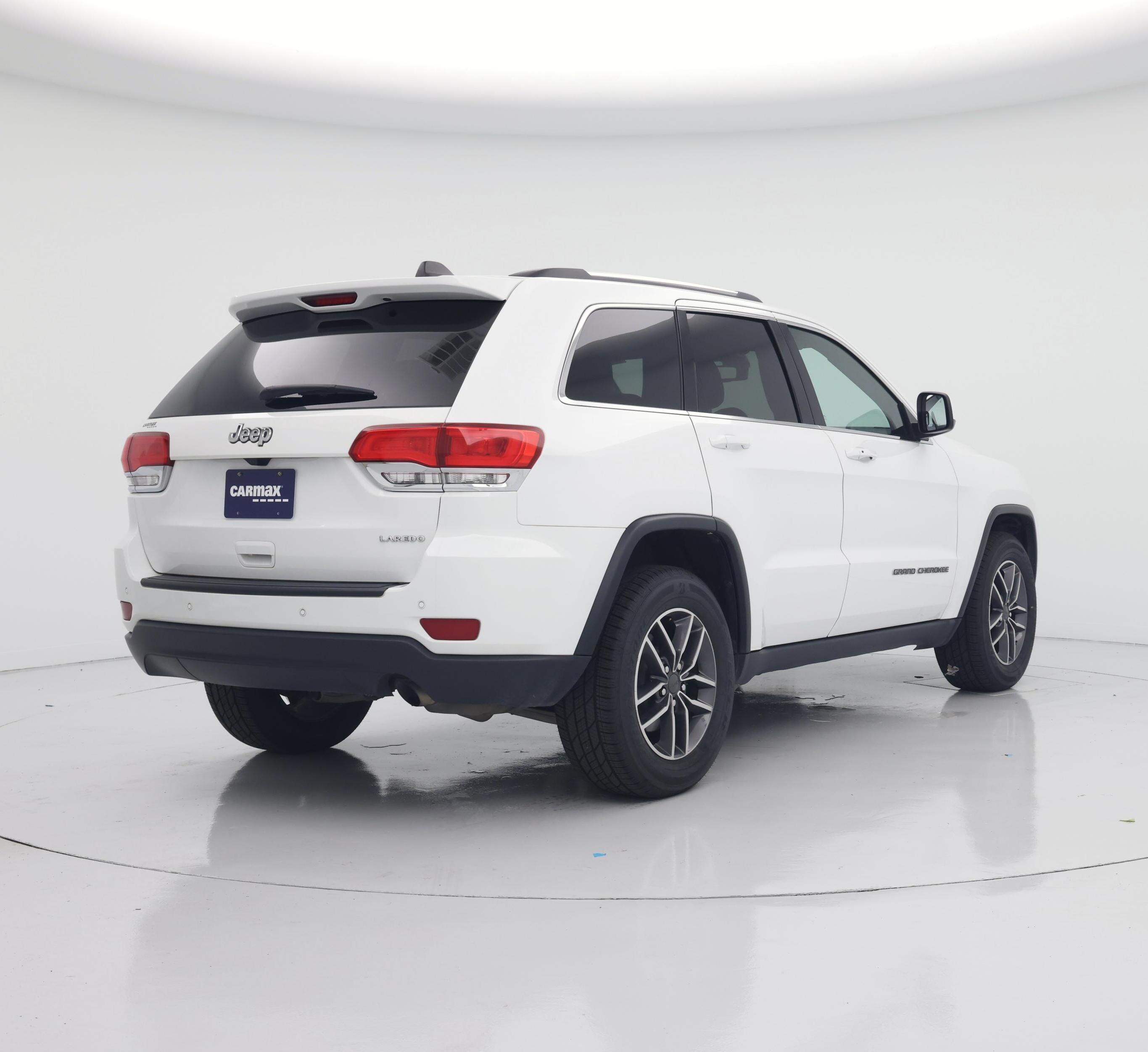 Thumbnail: 2019 Jeep Grand Cherokee - 8