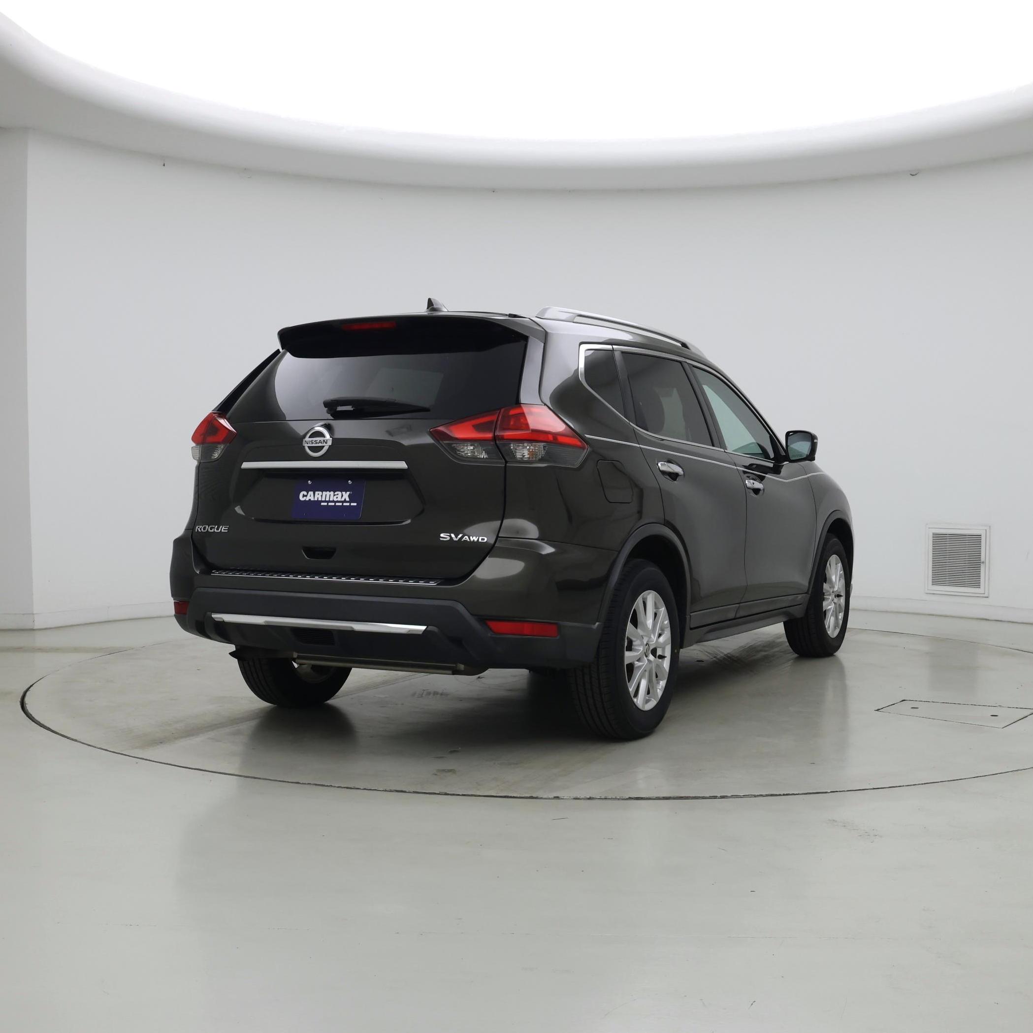 Thumbnail: 2017 Nissan Rogue - 8