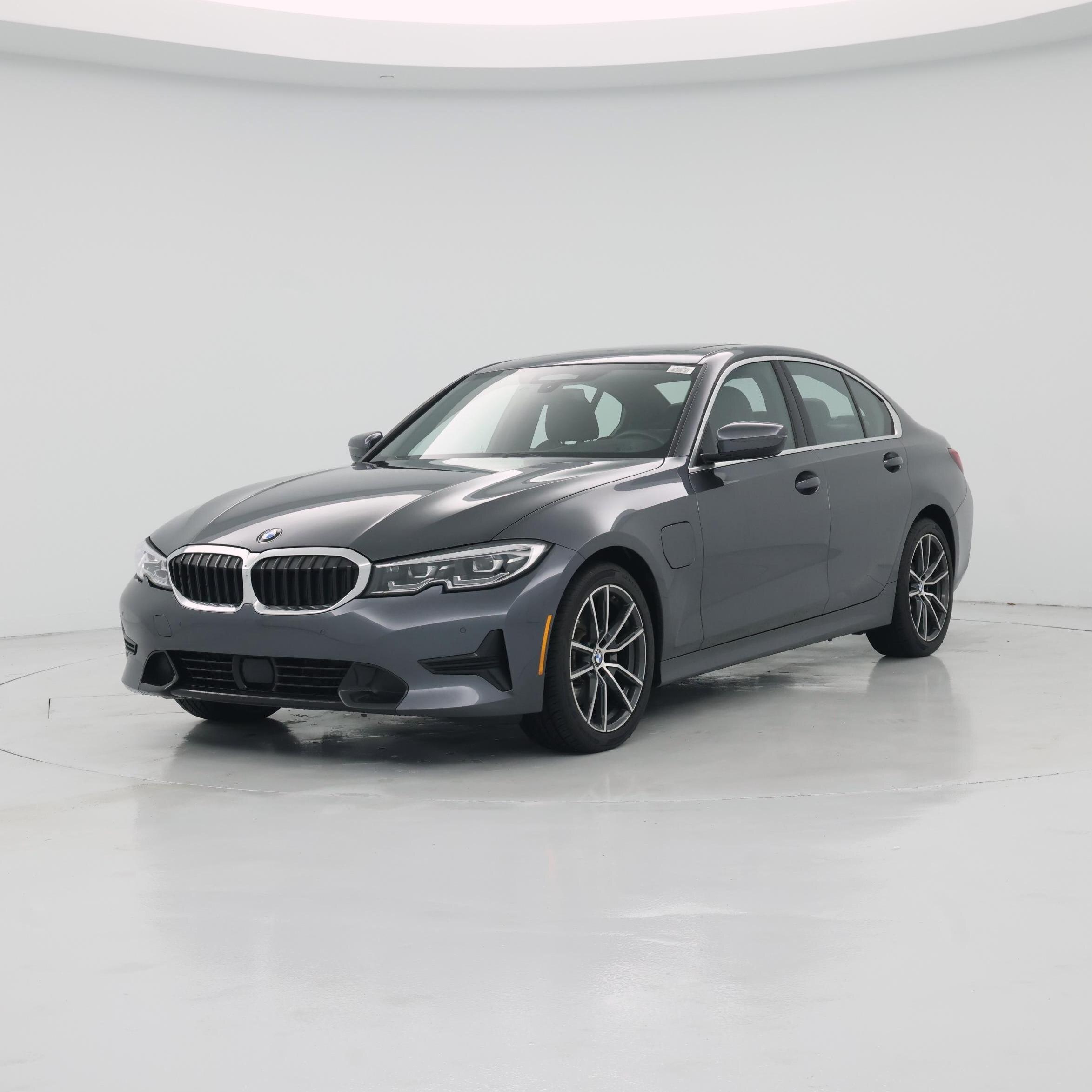 Thumbnail: 2021 BMW 3 Series - 4