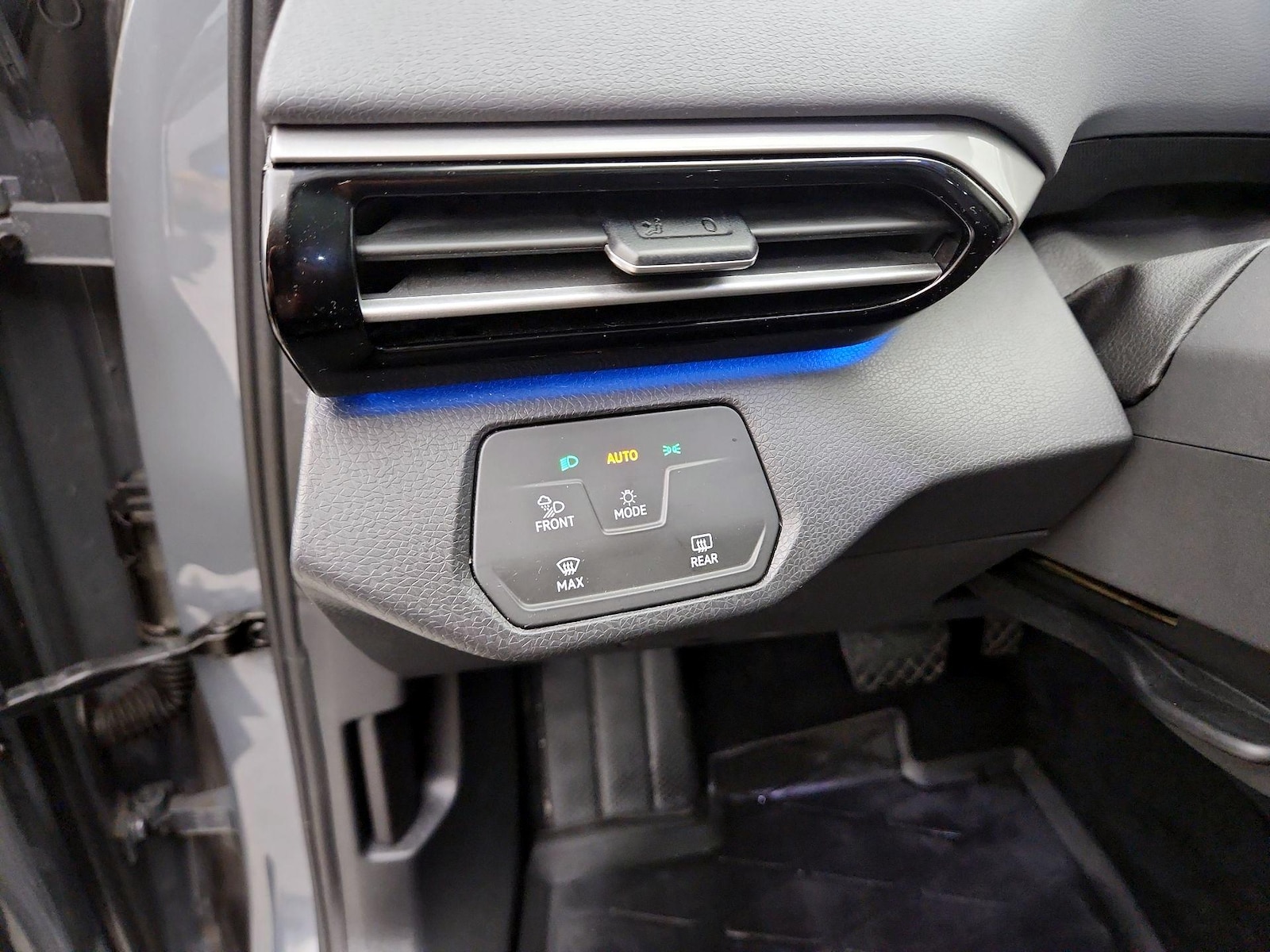 2024 Volkswagen ID.4 S - Photo 14